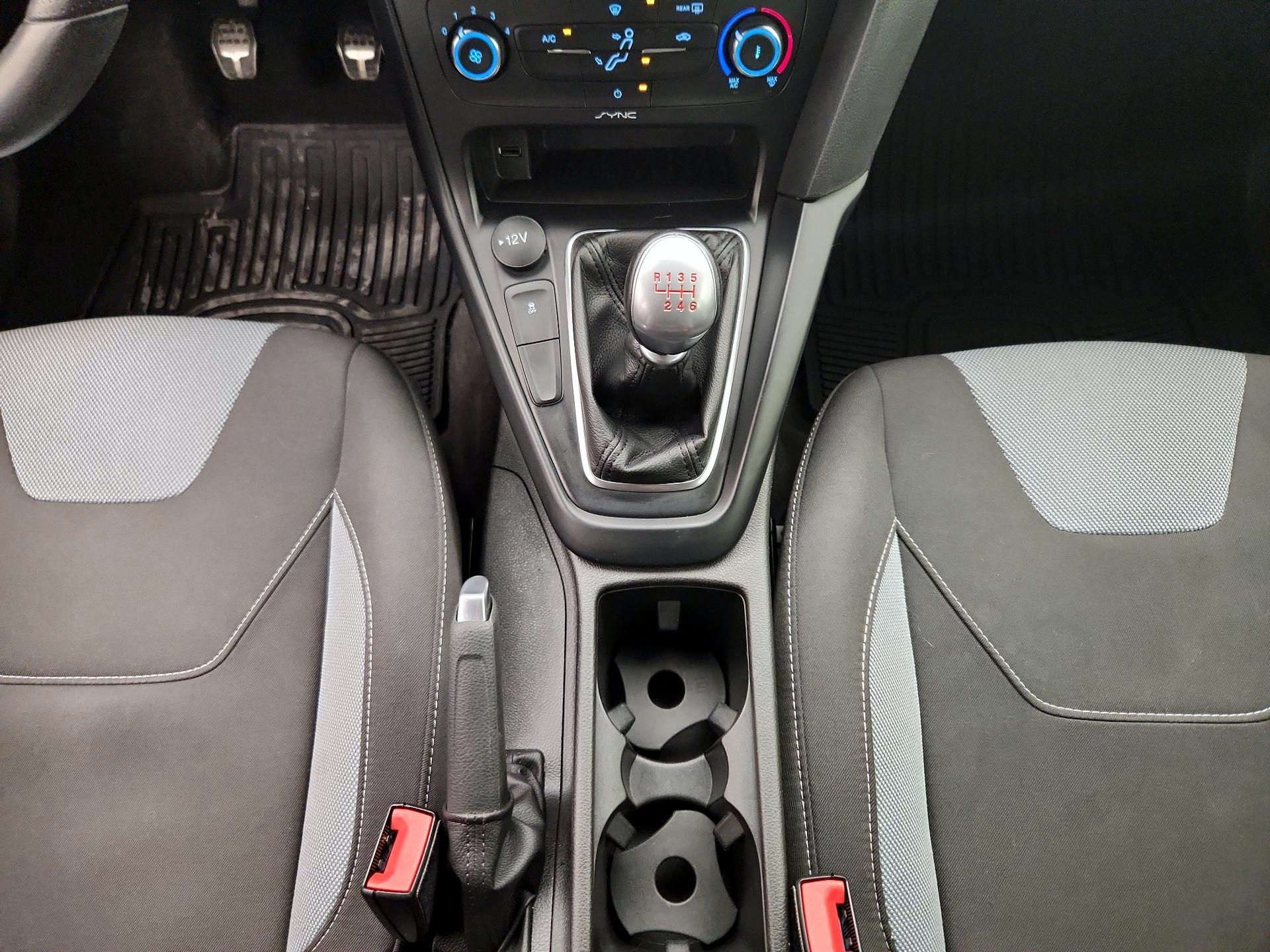 Thumbnail: 2018 Ford Focus - 17