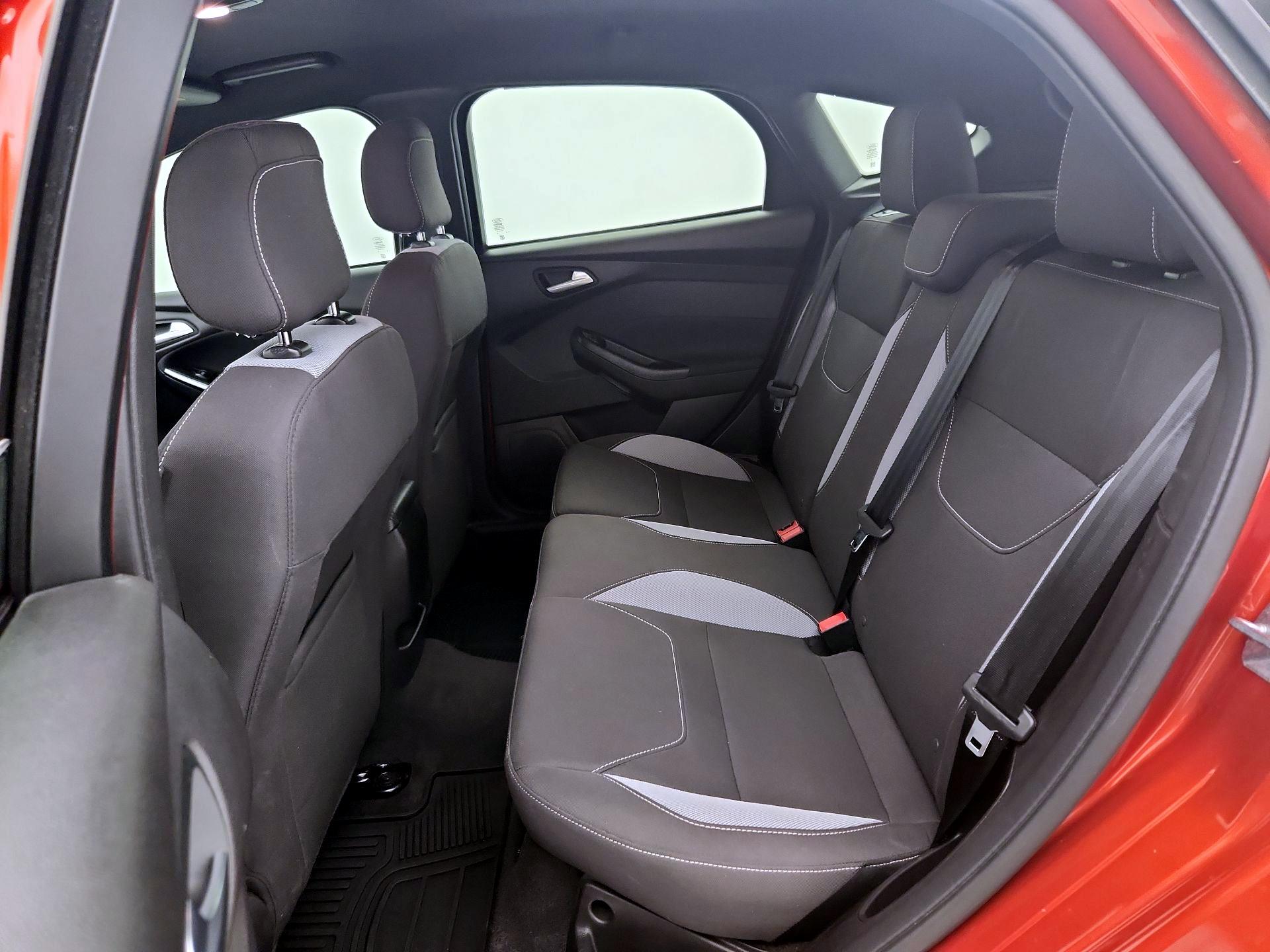 Thumbnail: 2018 Ford Focus - 19