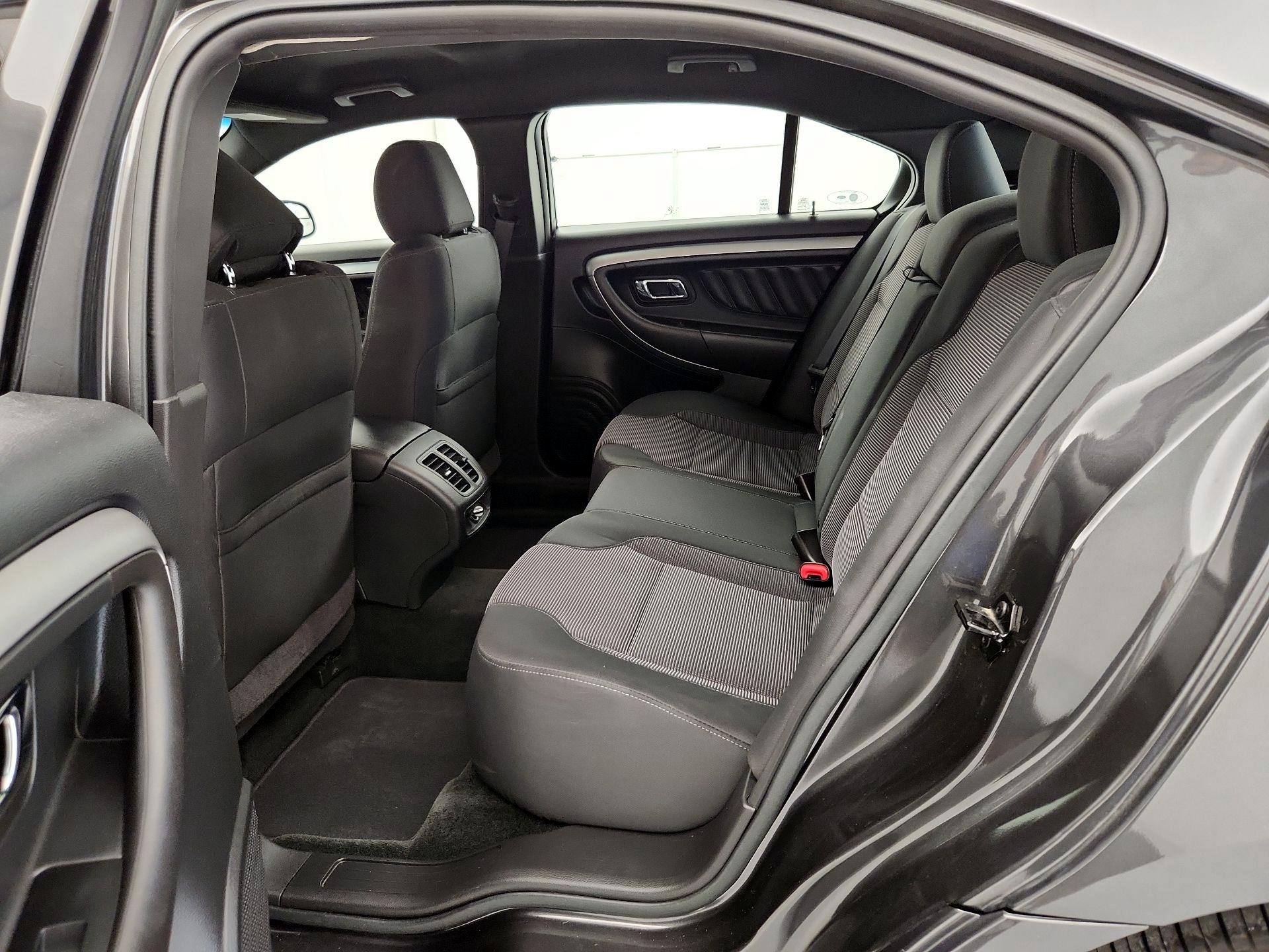 Thumbnail: 2015 Ford Taurus - 20