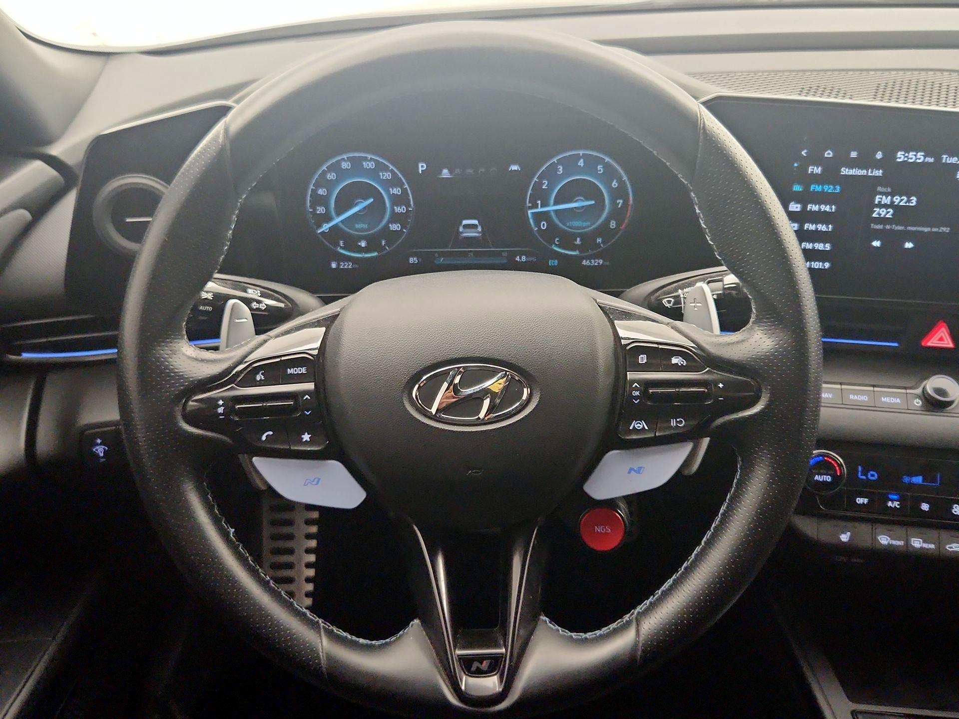 Thumbnail: 2022 Hyundai Elantra - 10