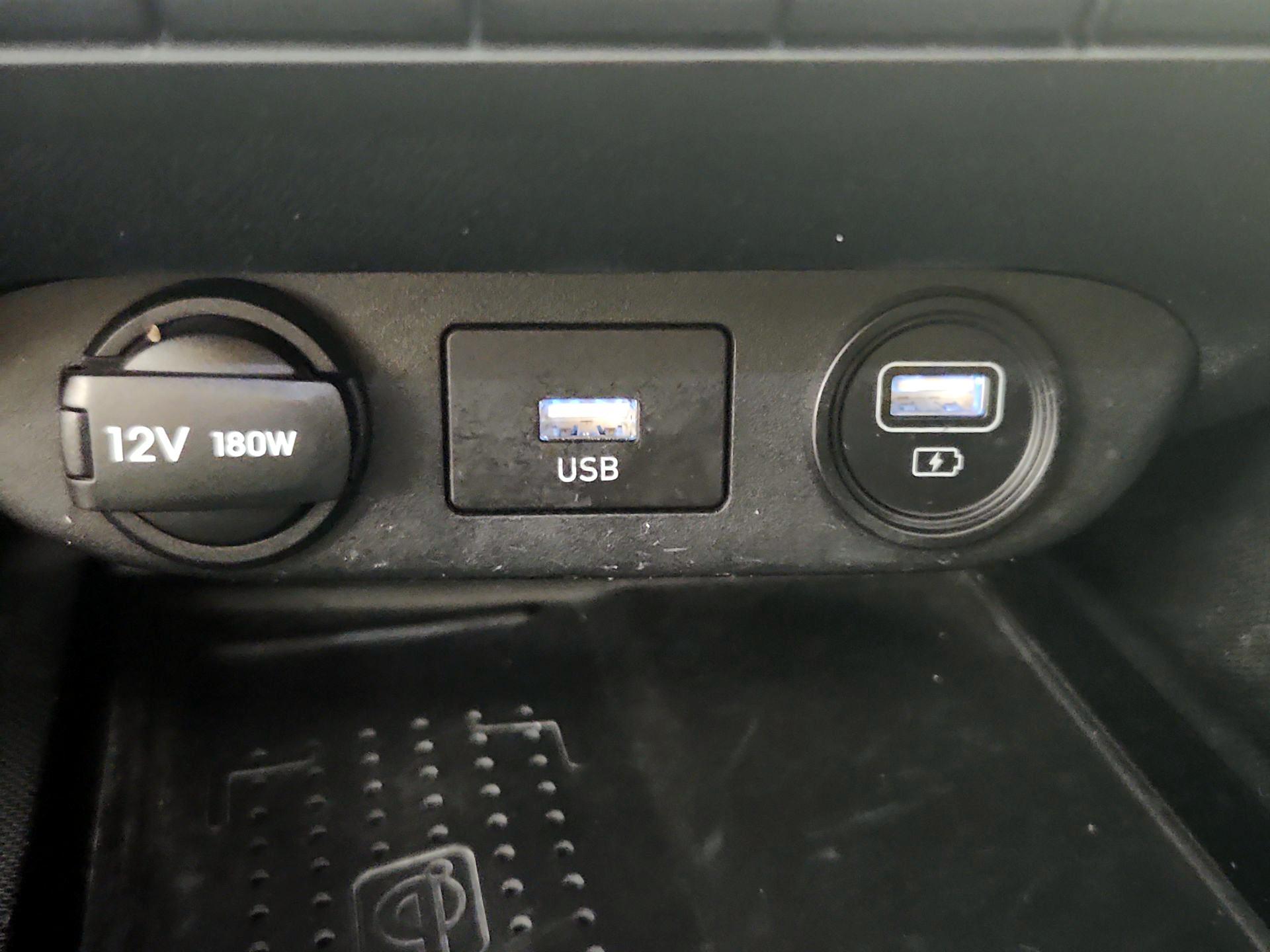 Thumbnail: 2022 Hyundai Elantra - 19