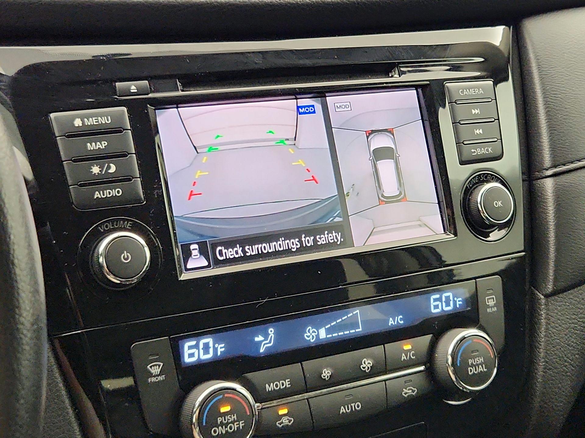 Thumbnail: 2018 Nissan Rogue - 14