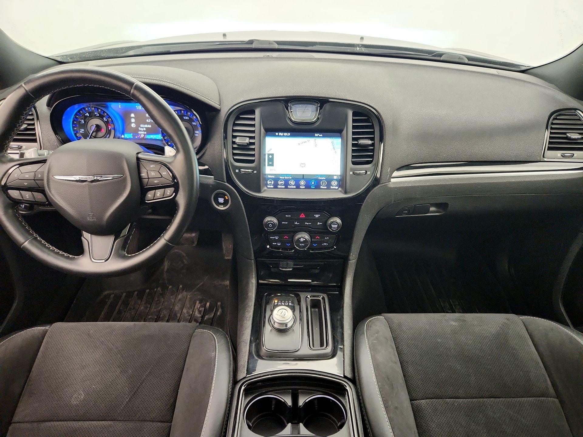 Thumbnail: 2019 Chrysler 300 - 9