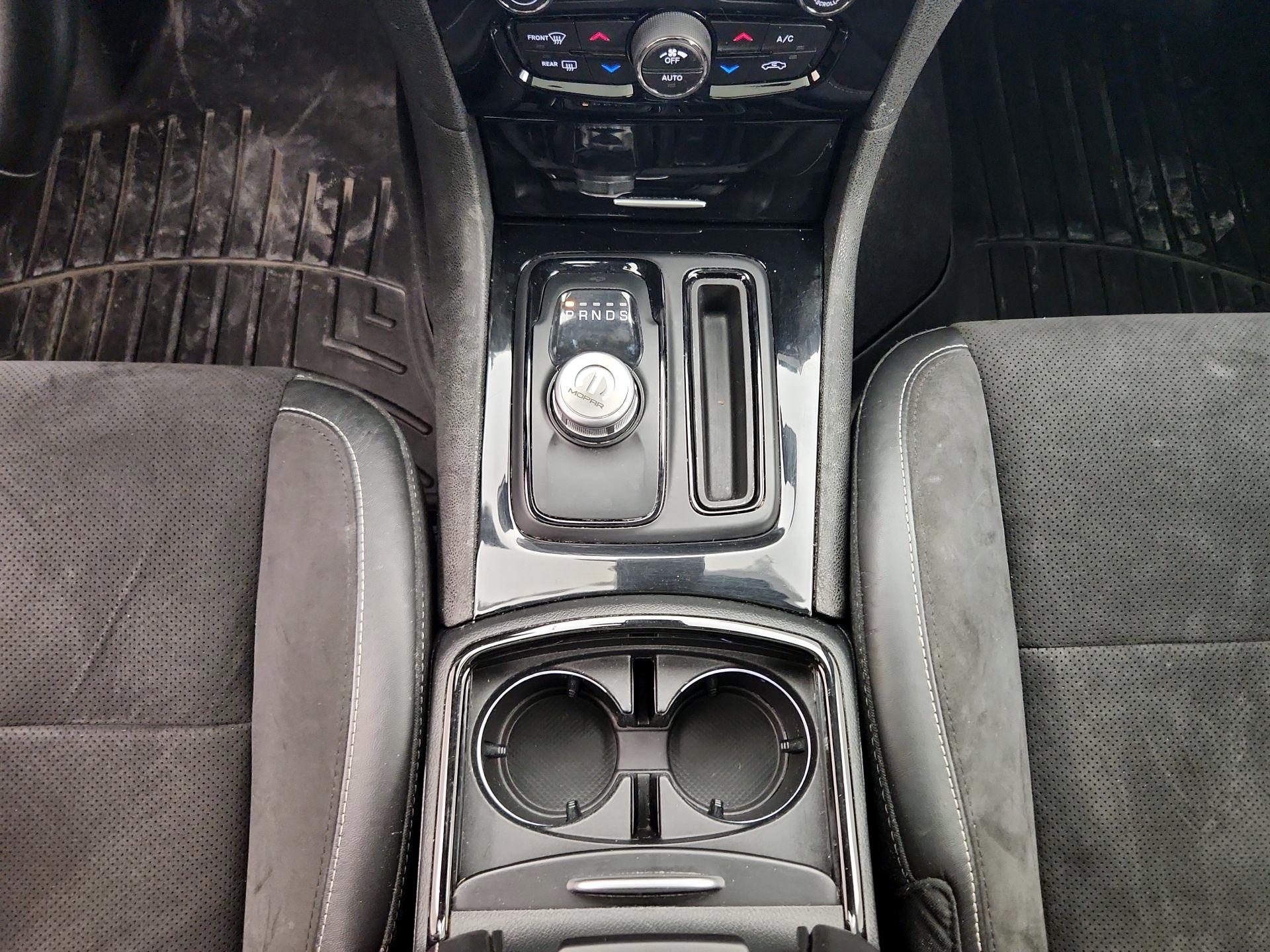 Thumbnail: 2019 Chrysler 300 - 18