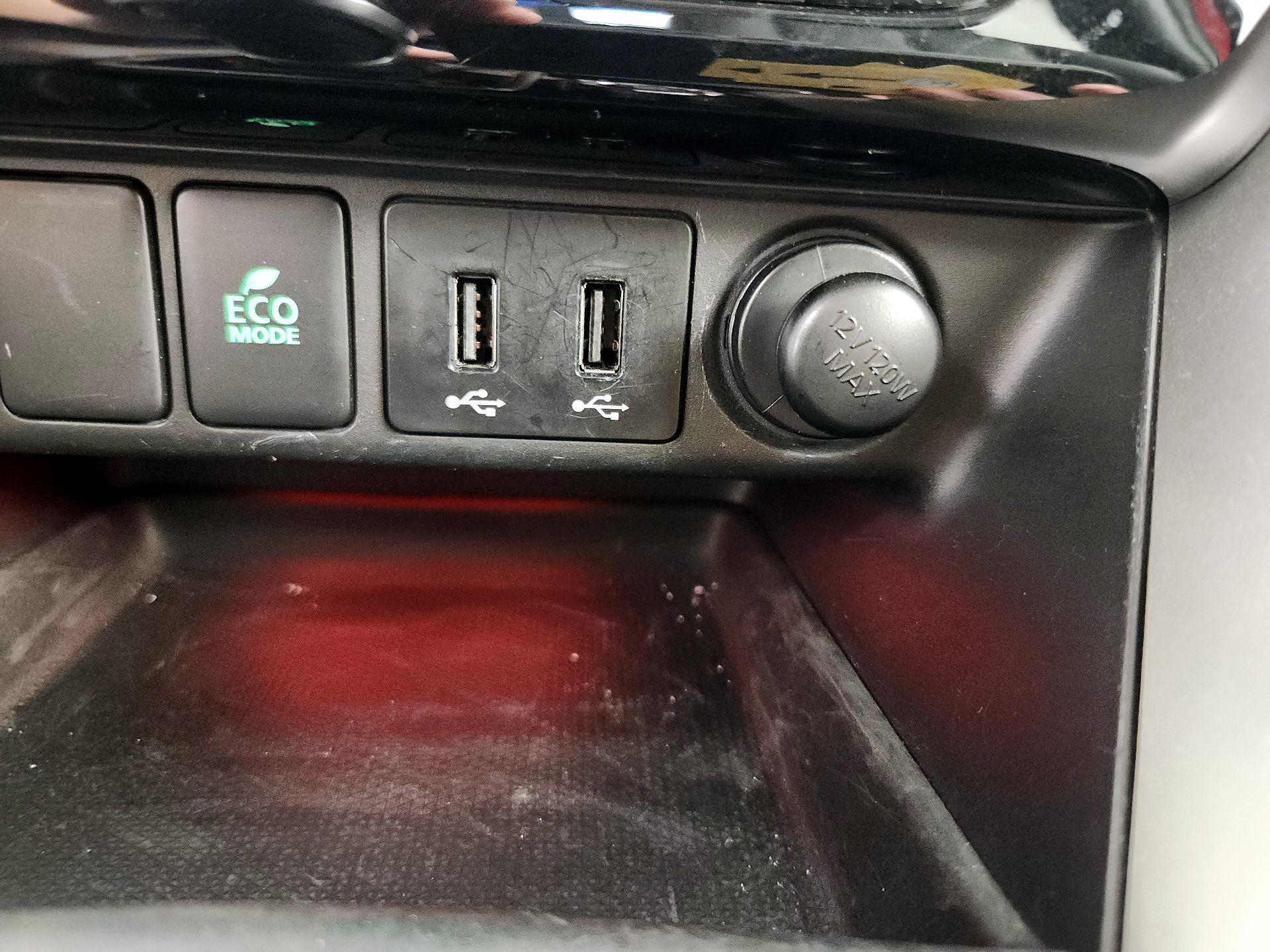 Thumbnail: 2018 Mitsubishi Eclipse Cross - 18