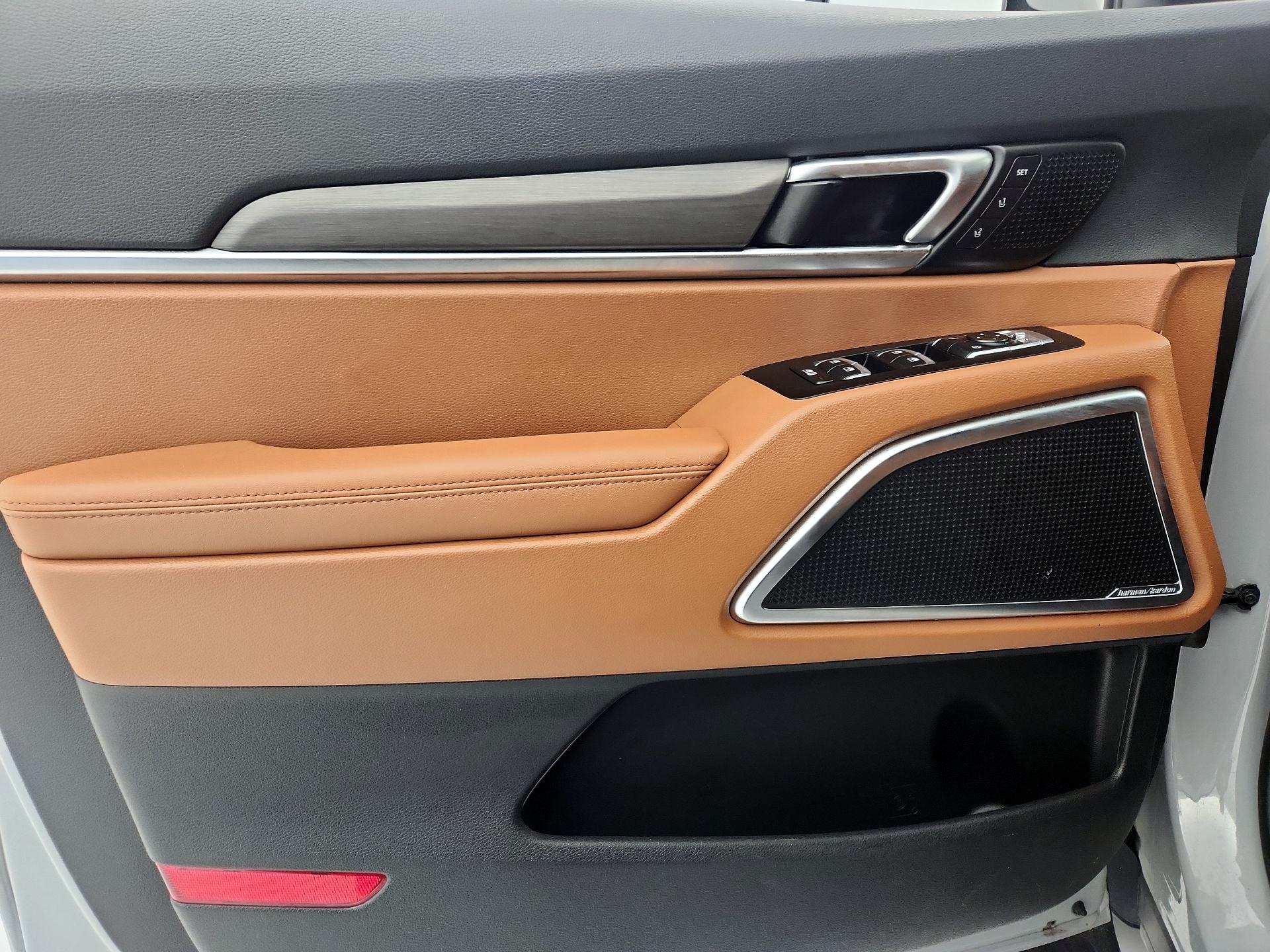 Thumbnail: 2023 Kia Telluride - 12