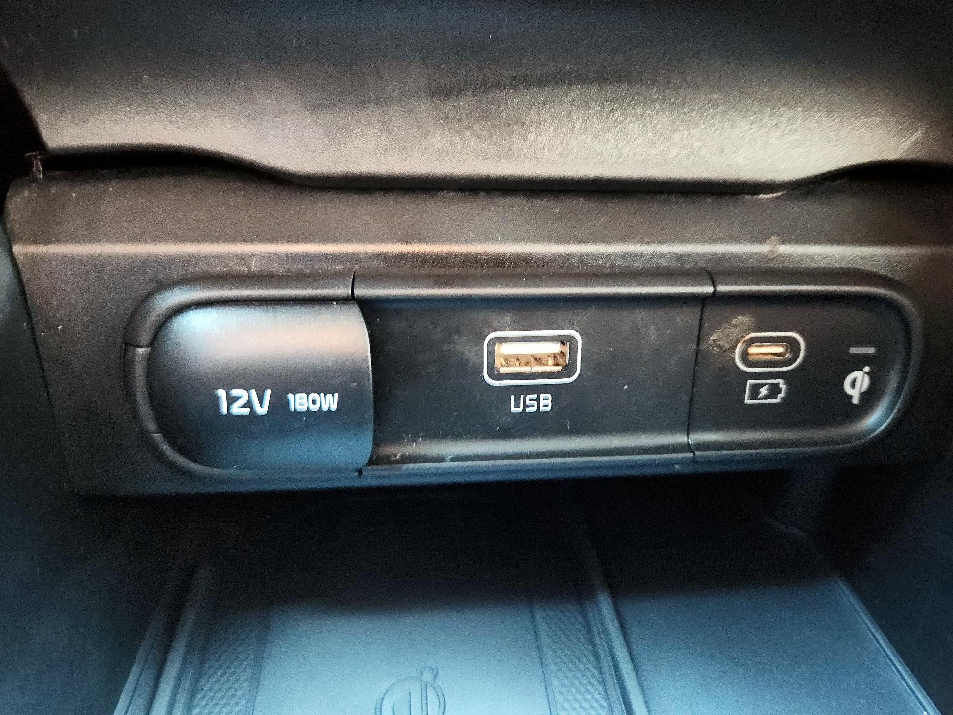 Thumbnail: 2023 Kia Telluride - 19