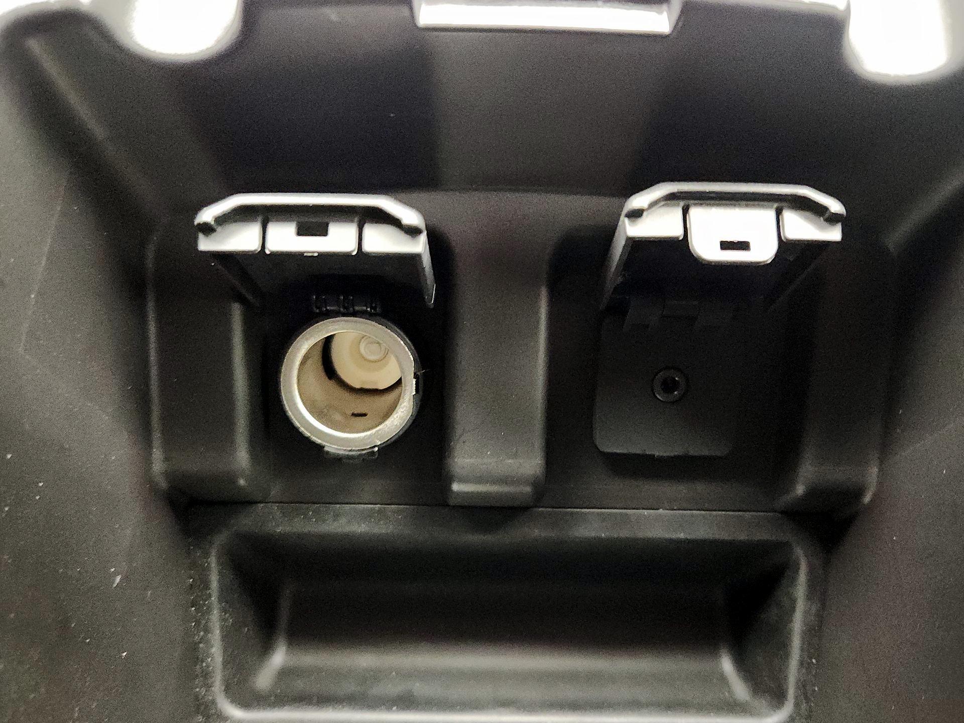 Thumbnail: 2015 Acura TLX - 18