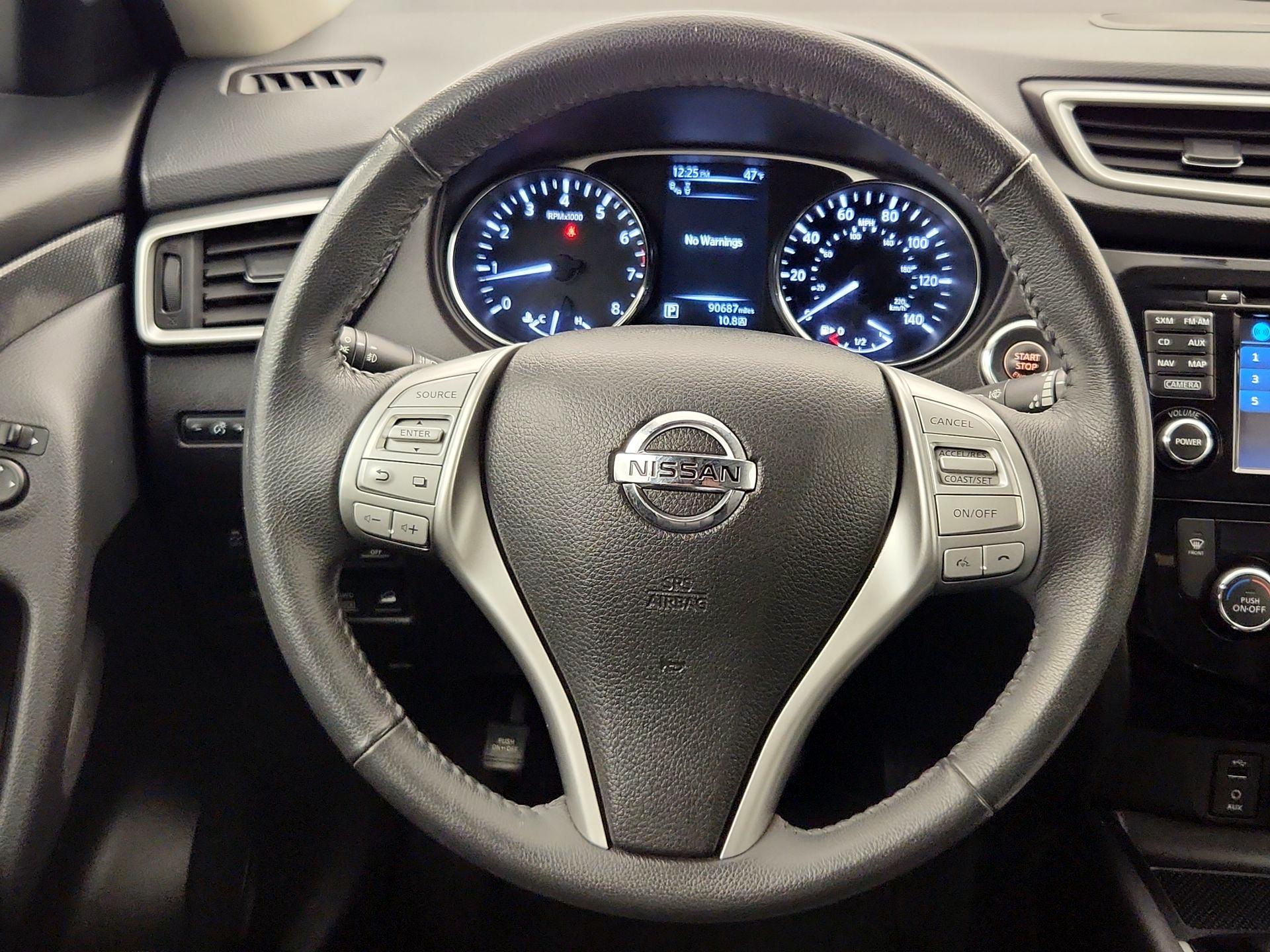 Thumbnail: 2016 Nissan Rogue - 10