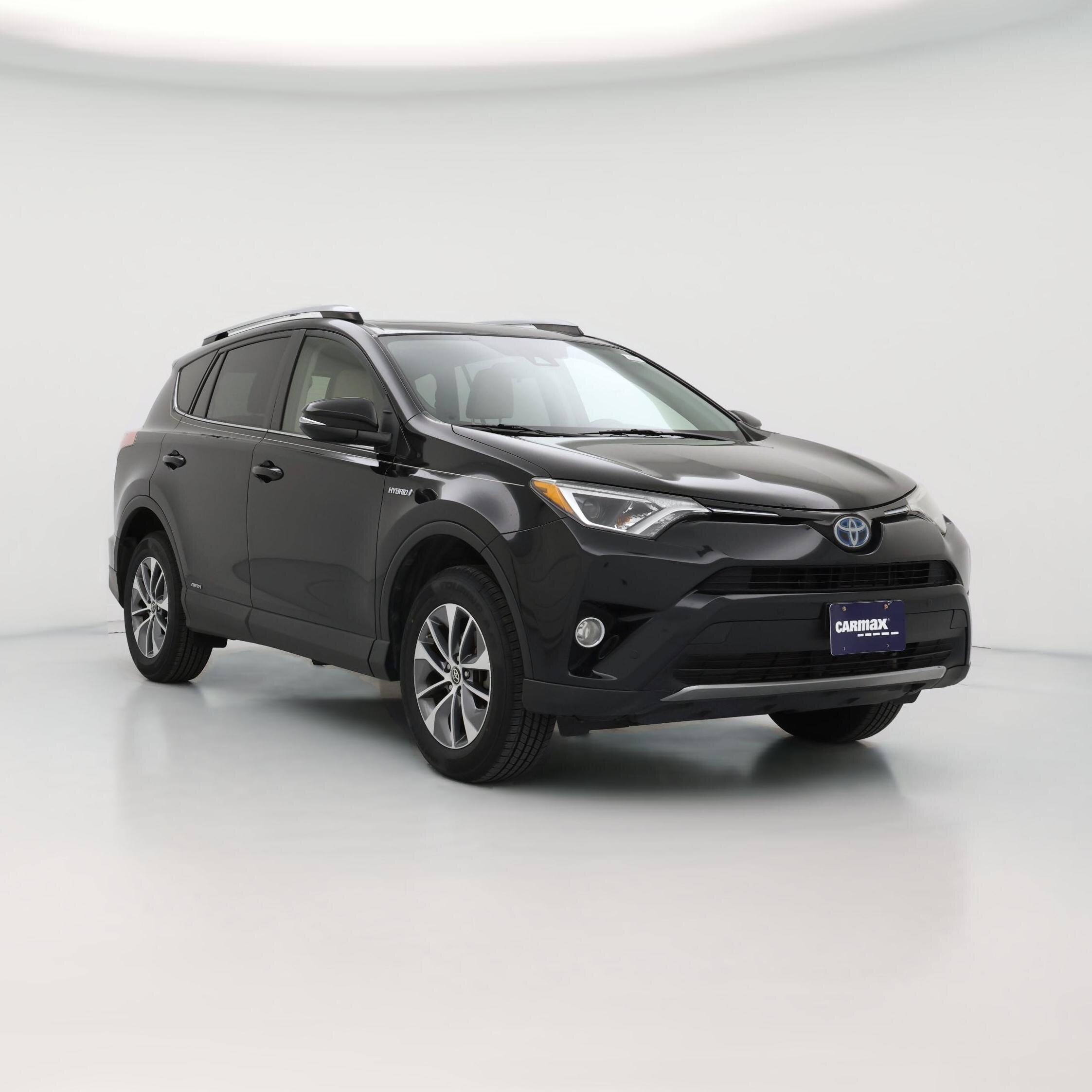 Thumbnail: 2017 Toyota RAV4 - 1