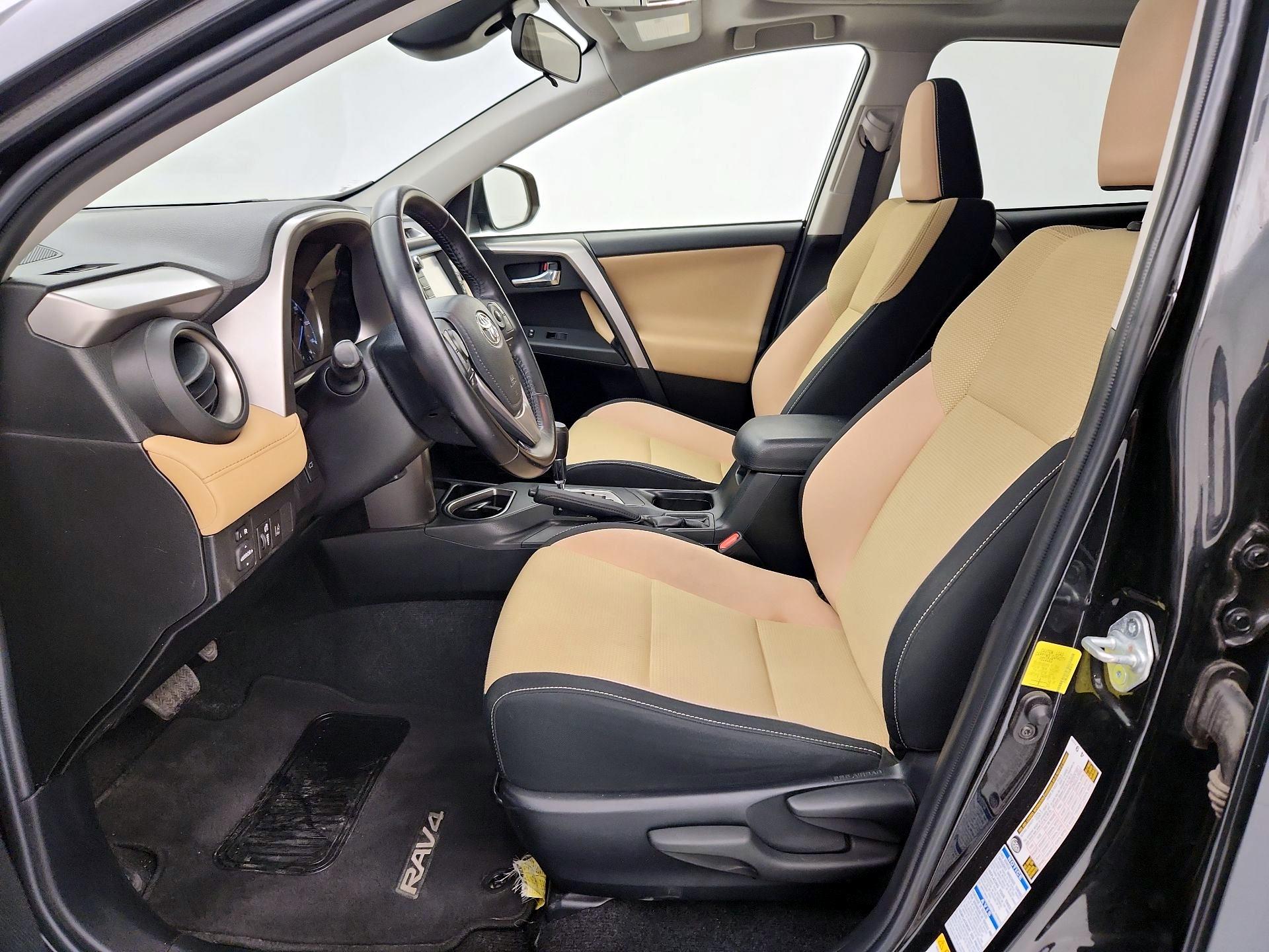 Thumbnail: 2017 Toyota RAV4 - 11