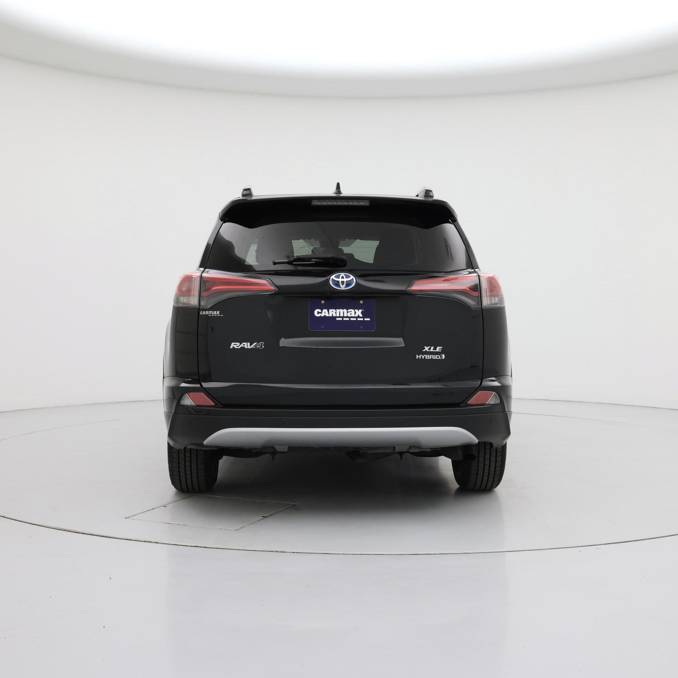 Thumbnail: 2017 Toyota RAV4 - 6