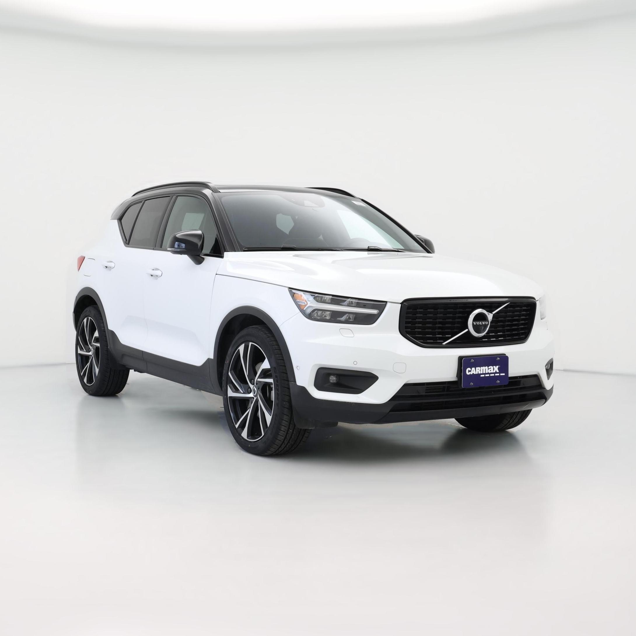 Thumbnail: 2022 Volvo XC40 - 1