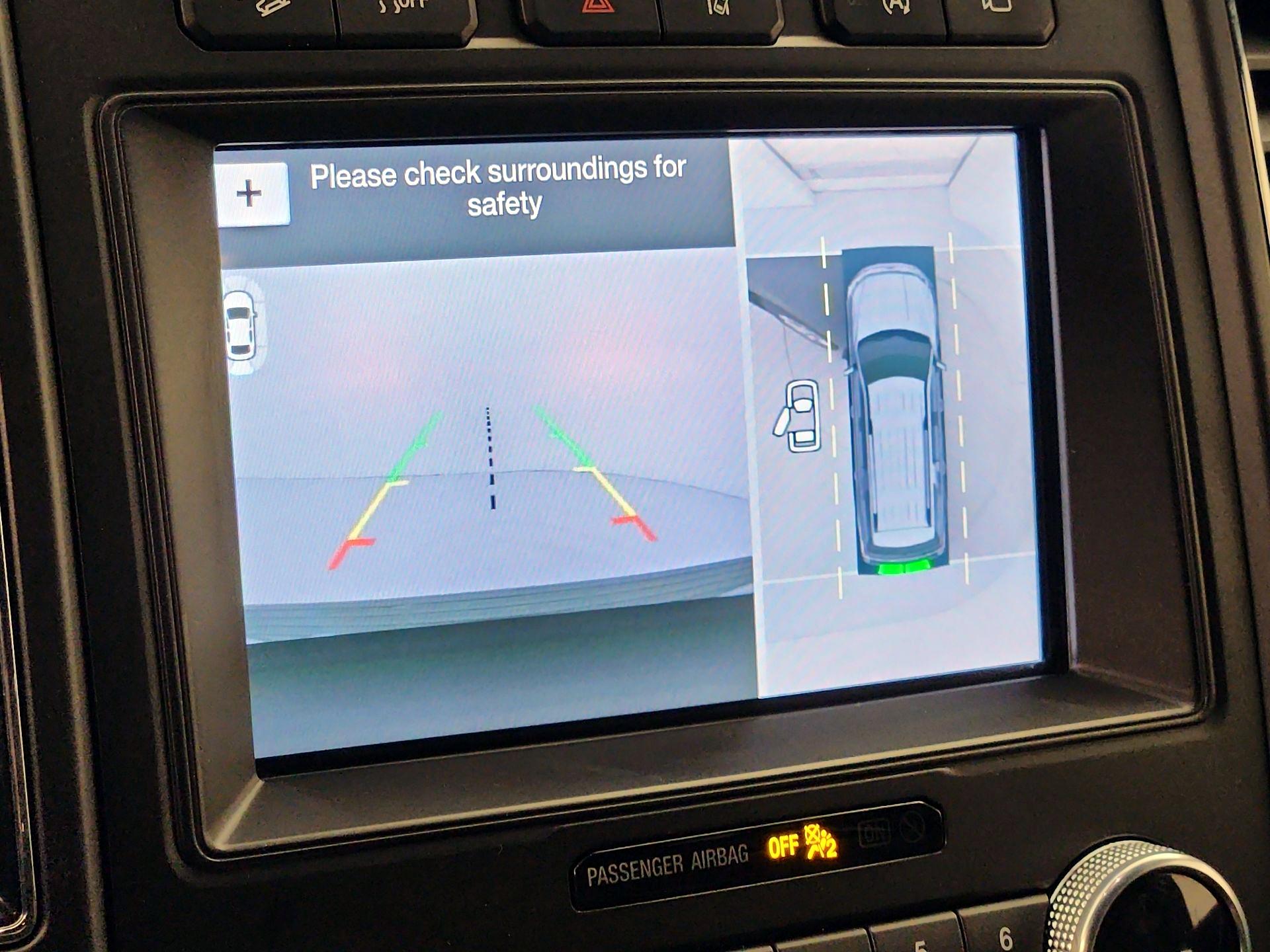 Thumbnail: 2019 Ford Expedition - 15