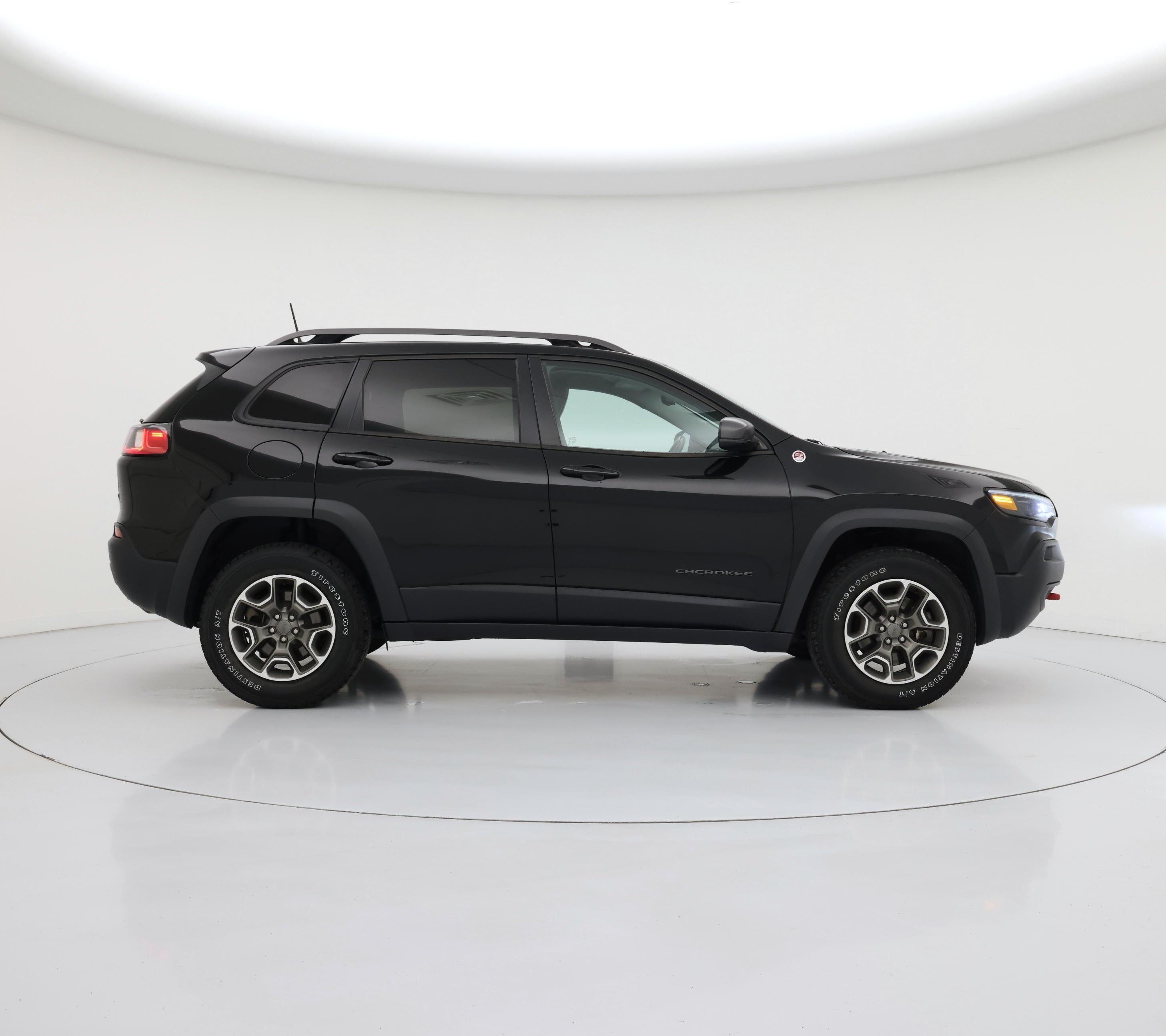 Thumbnail: 2020 Jeep Cherokee - 7