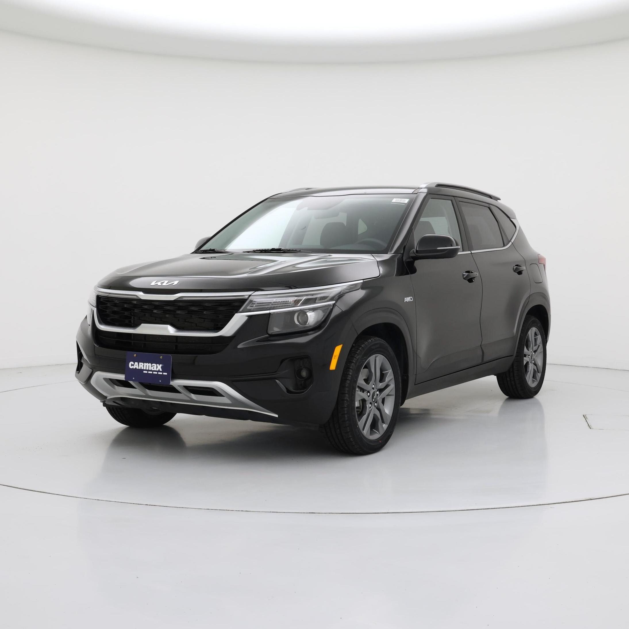 Thumbnail: 2023 Kia Seltos - 4