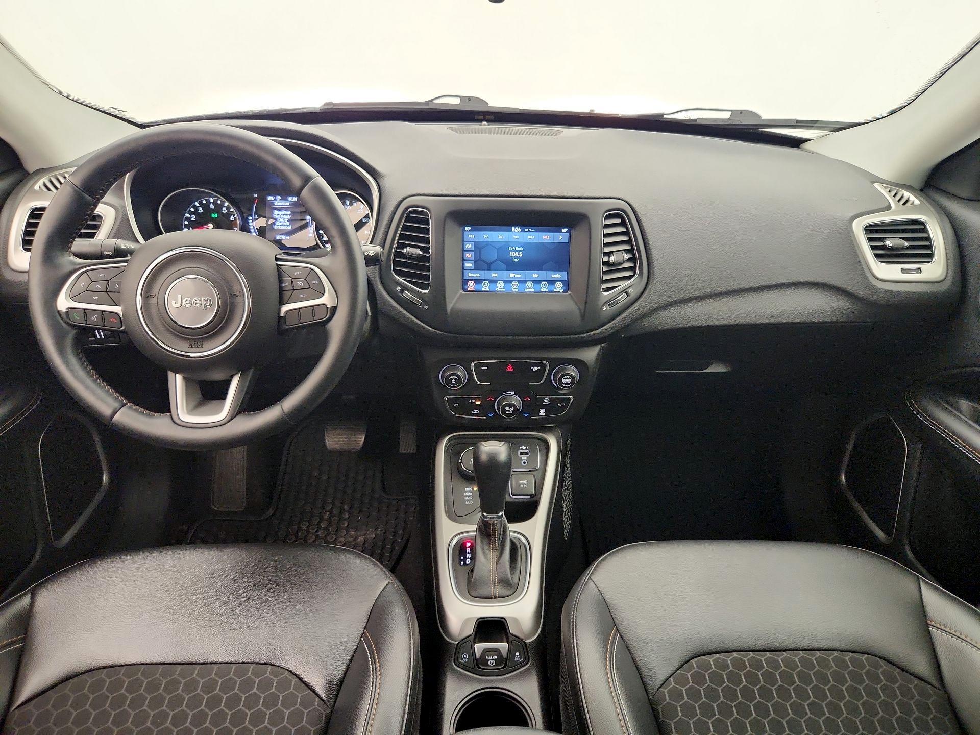 Thumbnail: 2020 Jeep Compass - 9