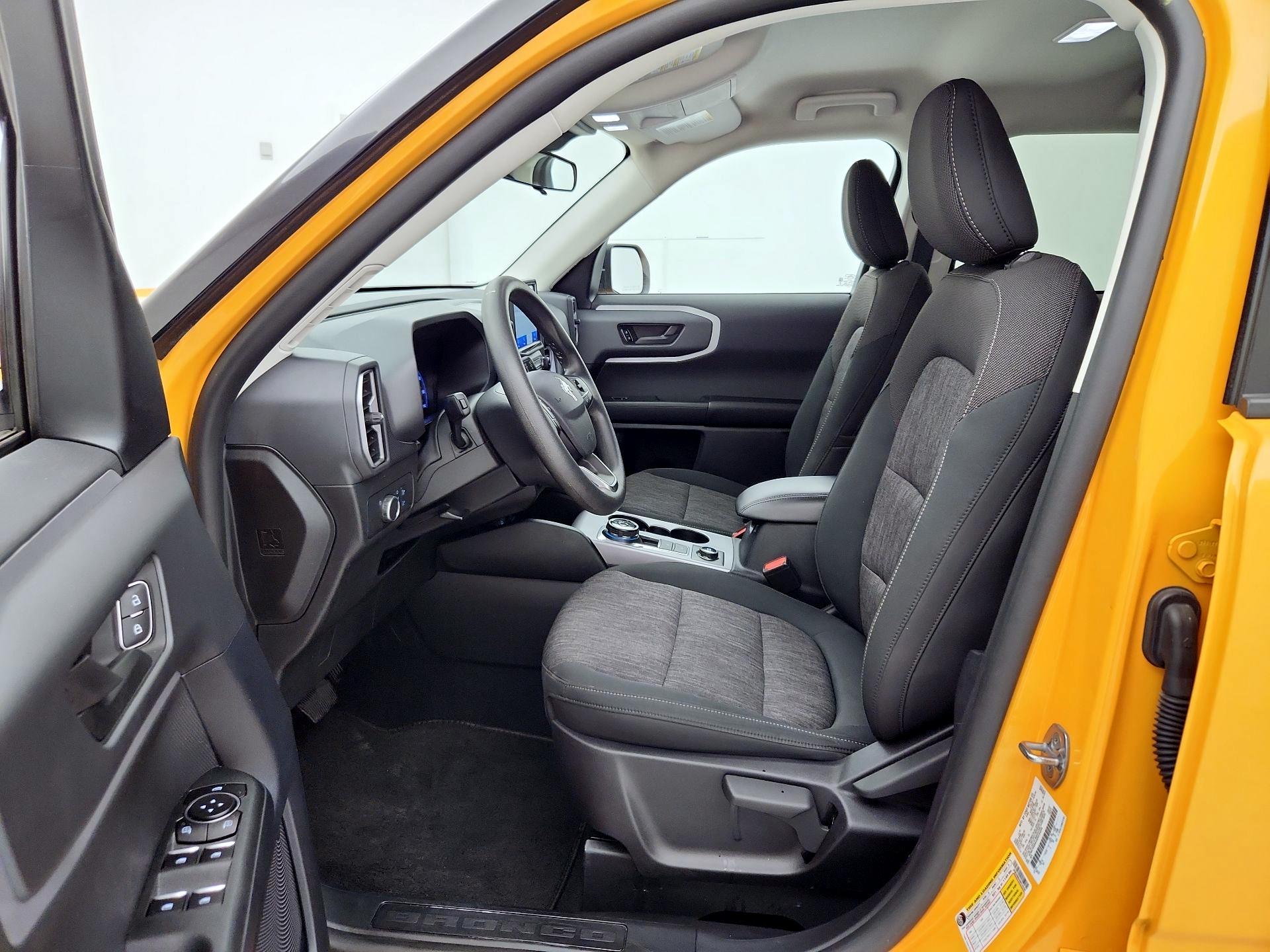 Thumbnail: 2022 Ford Bronco Sport - 11