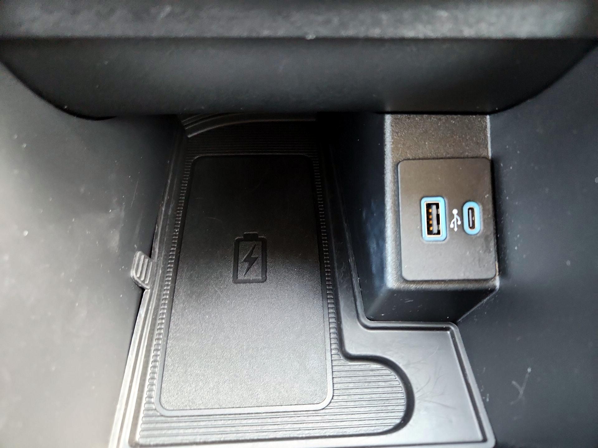 Thumbnail: 2024 Ford Edge - 18