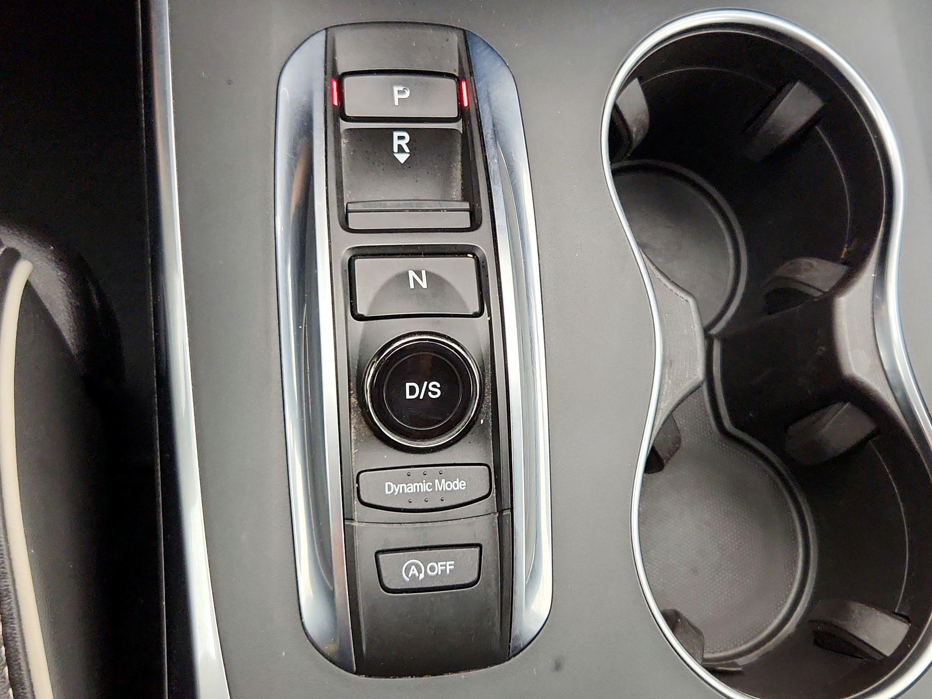 Thumbnail: 2017 Acura MDX - 18