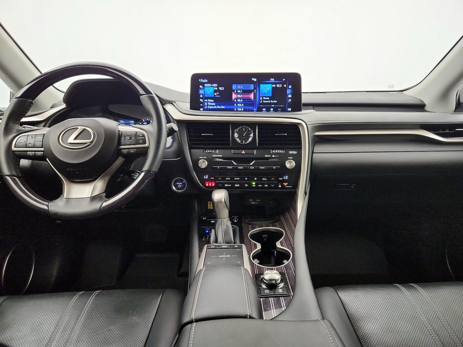 2022 Lexus RX Hybrid 450h - Photo 10