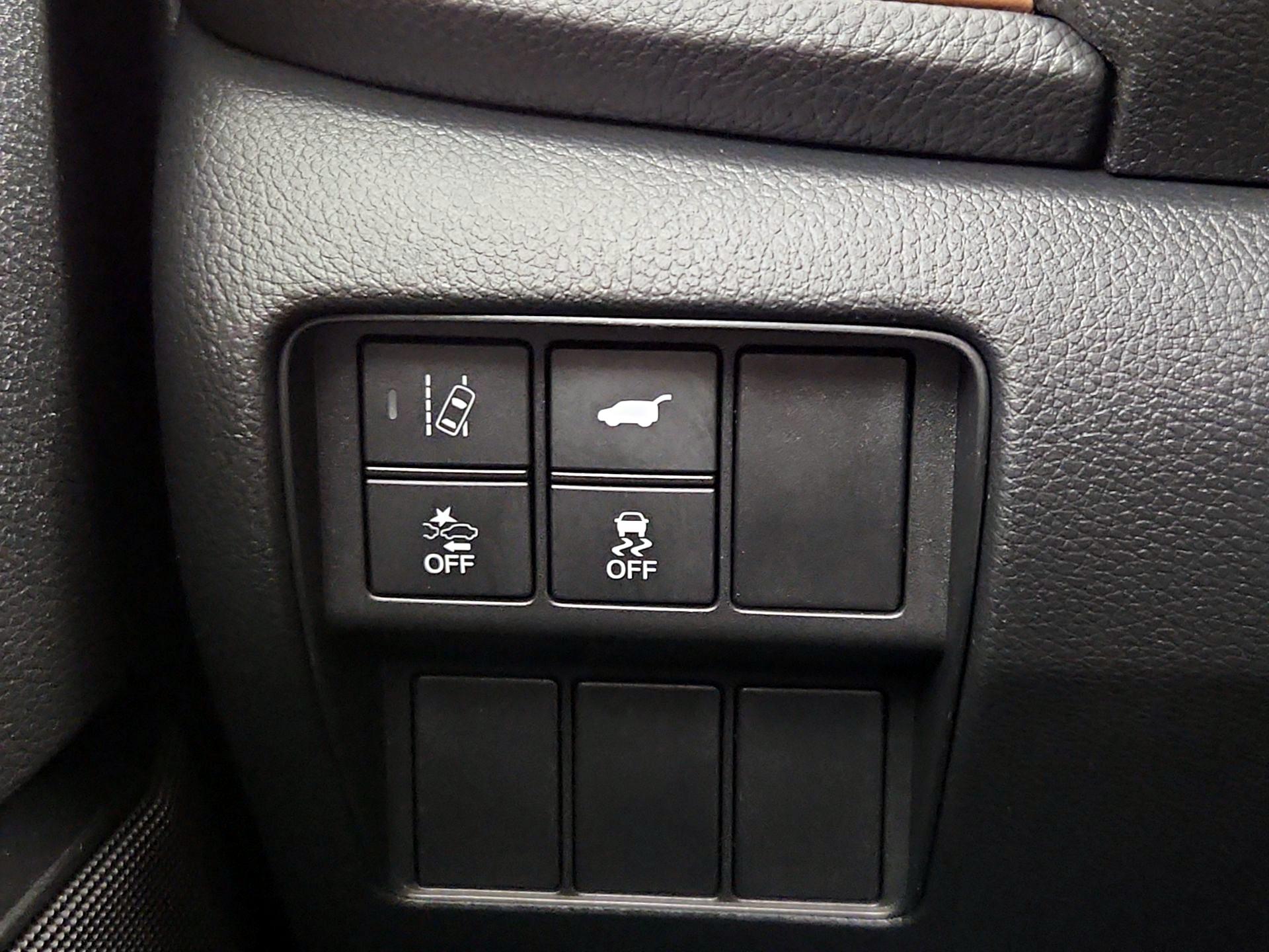 Thumbnail: 2018 Honda CR-V - 13