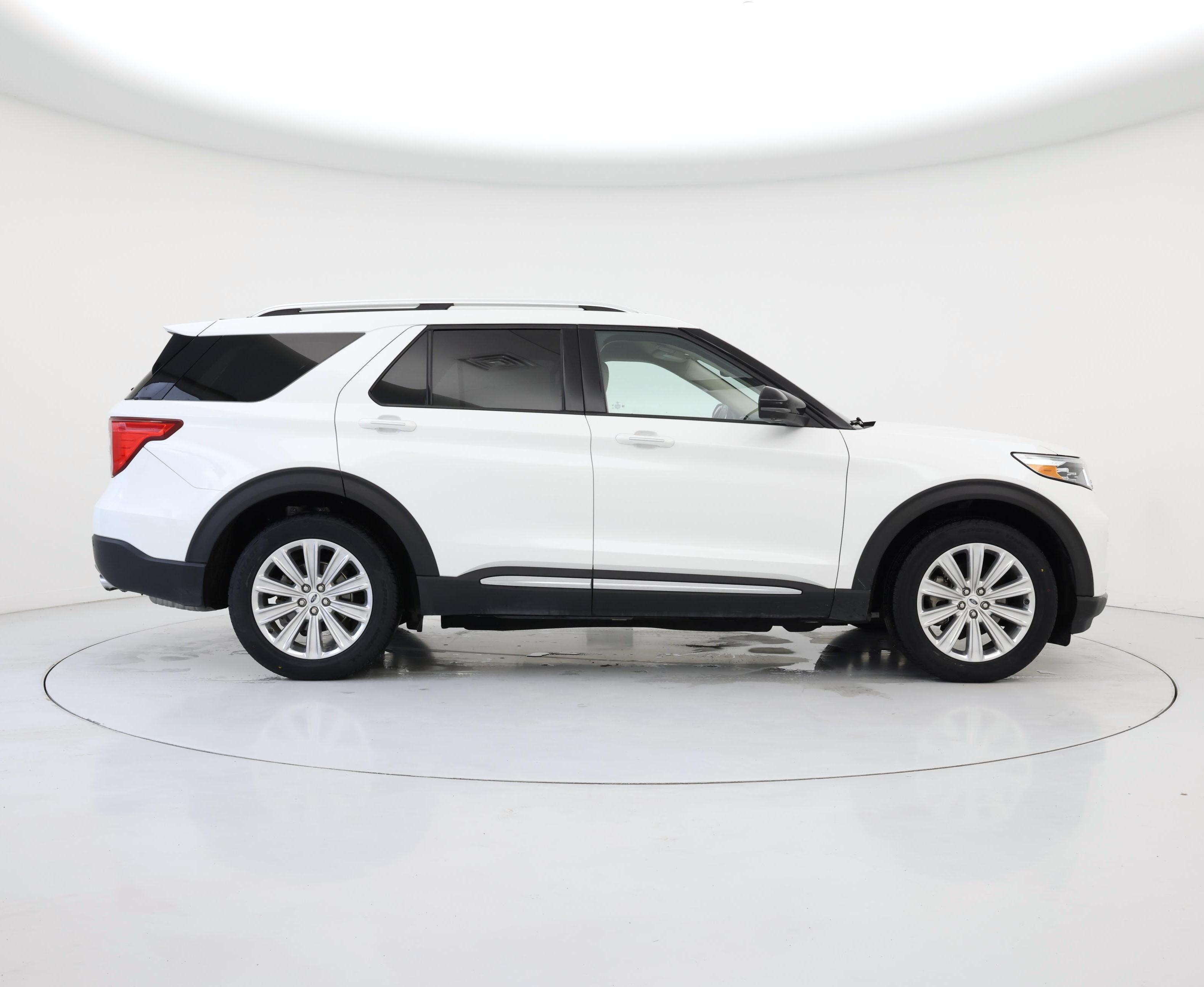 Thumbnail: 2021 Ford Explorer - 7