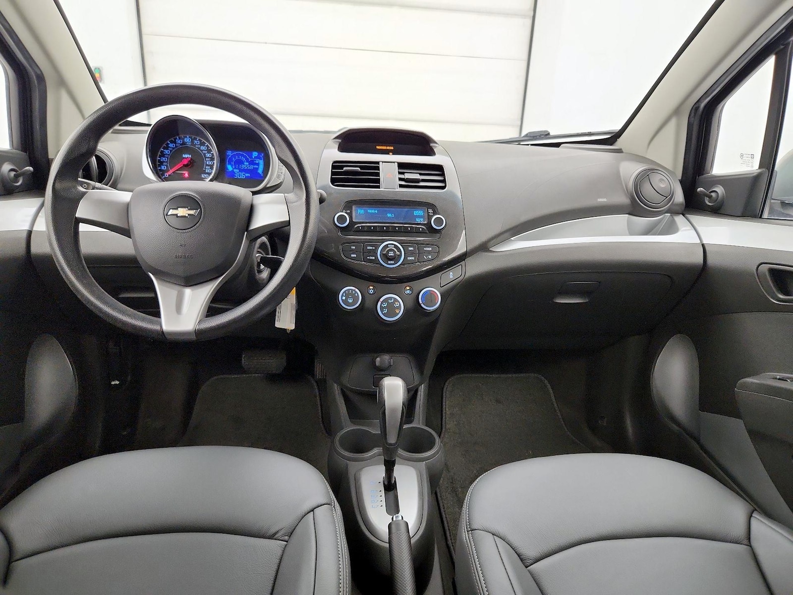 2015 Chevrolet Spark LS - Photo 10