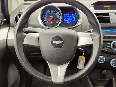 Steering Wheel & Instrument Cluster (On)