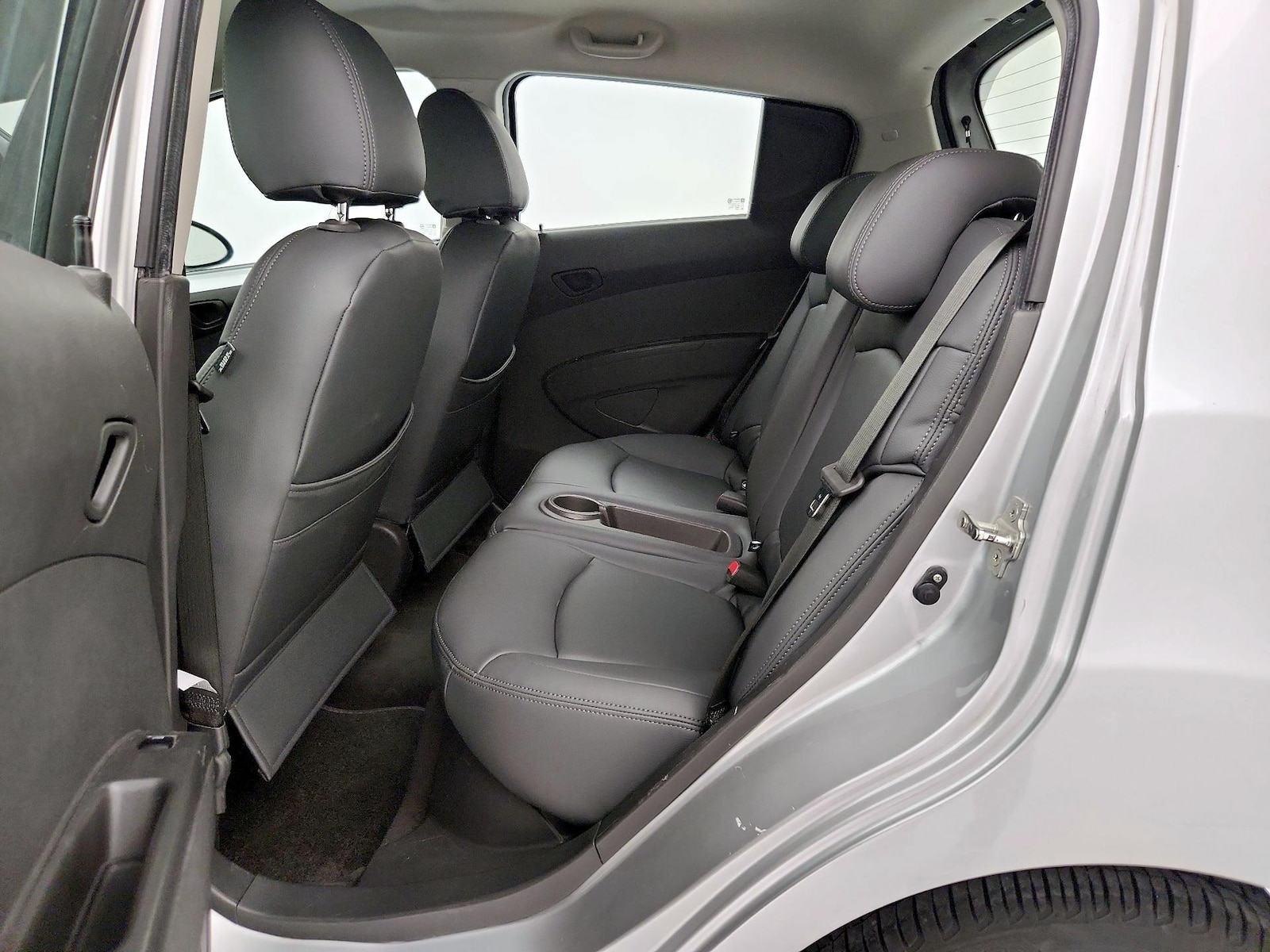 2015 Chevrolet Spark LS - Photo 19
