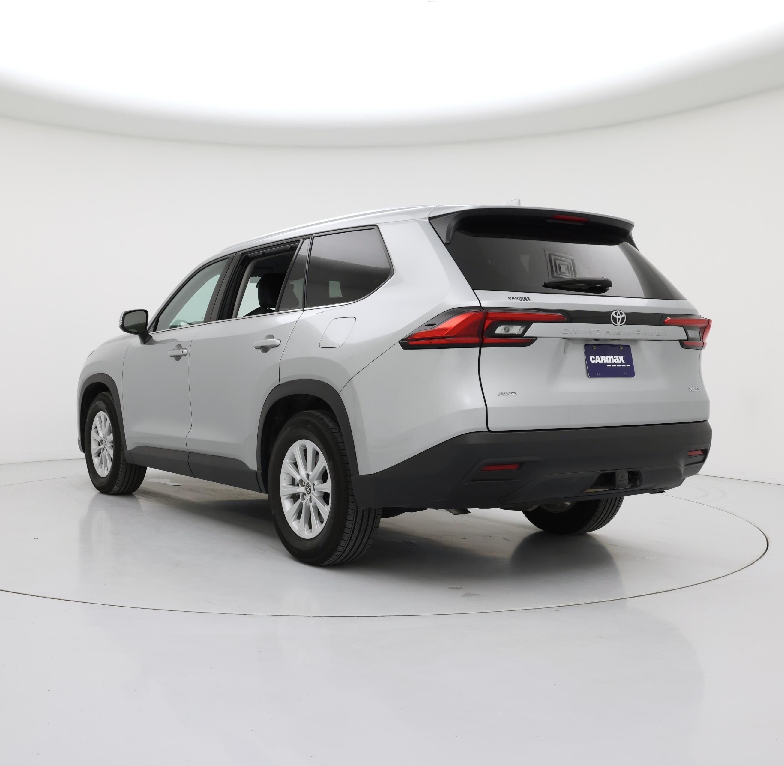 Thumbnail: 2024 Toyota Grand Highlander - 2