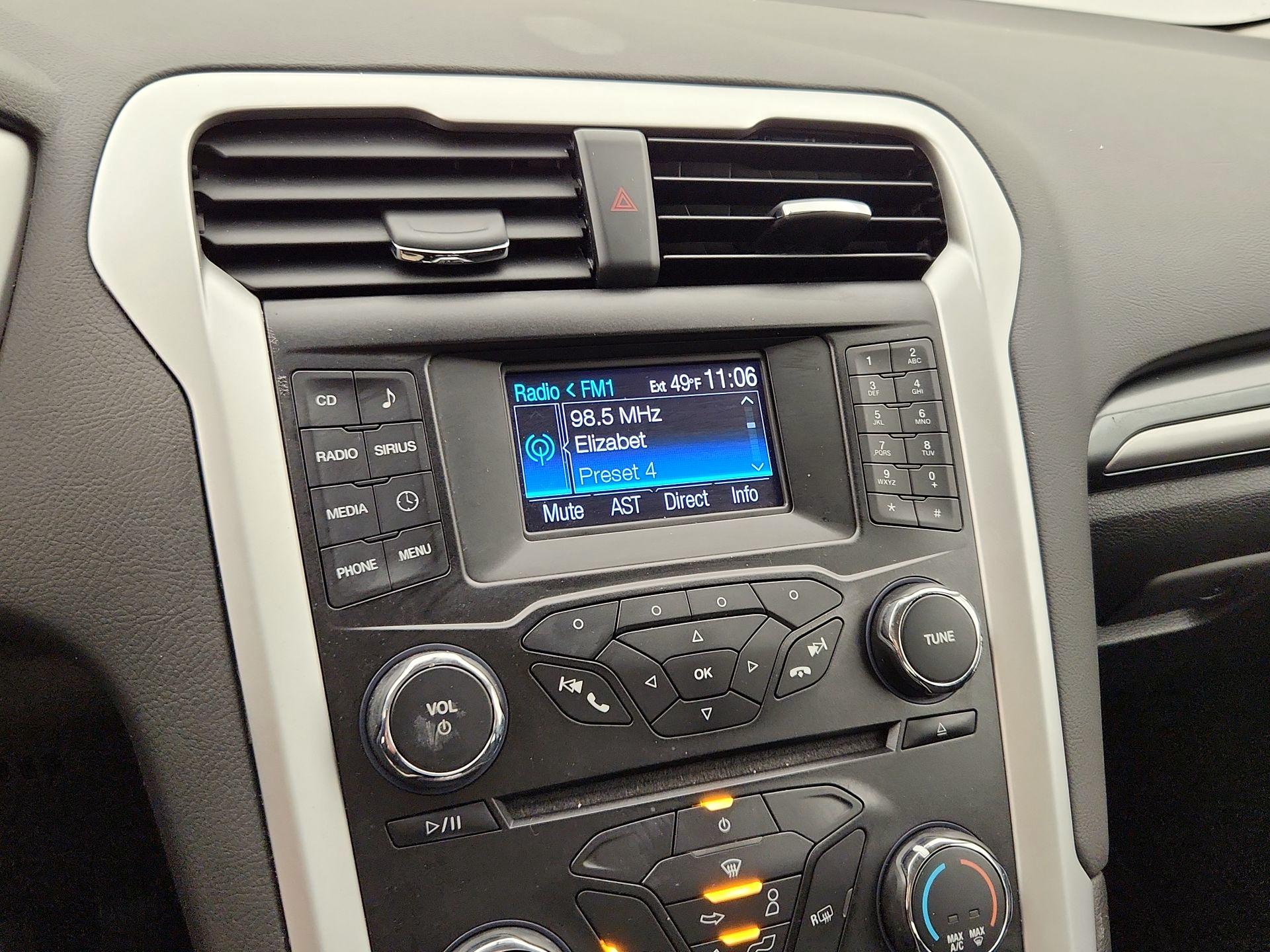 Thumbnail: 2014 Ford Fusion - 14