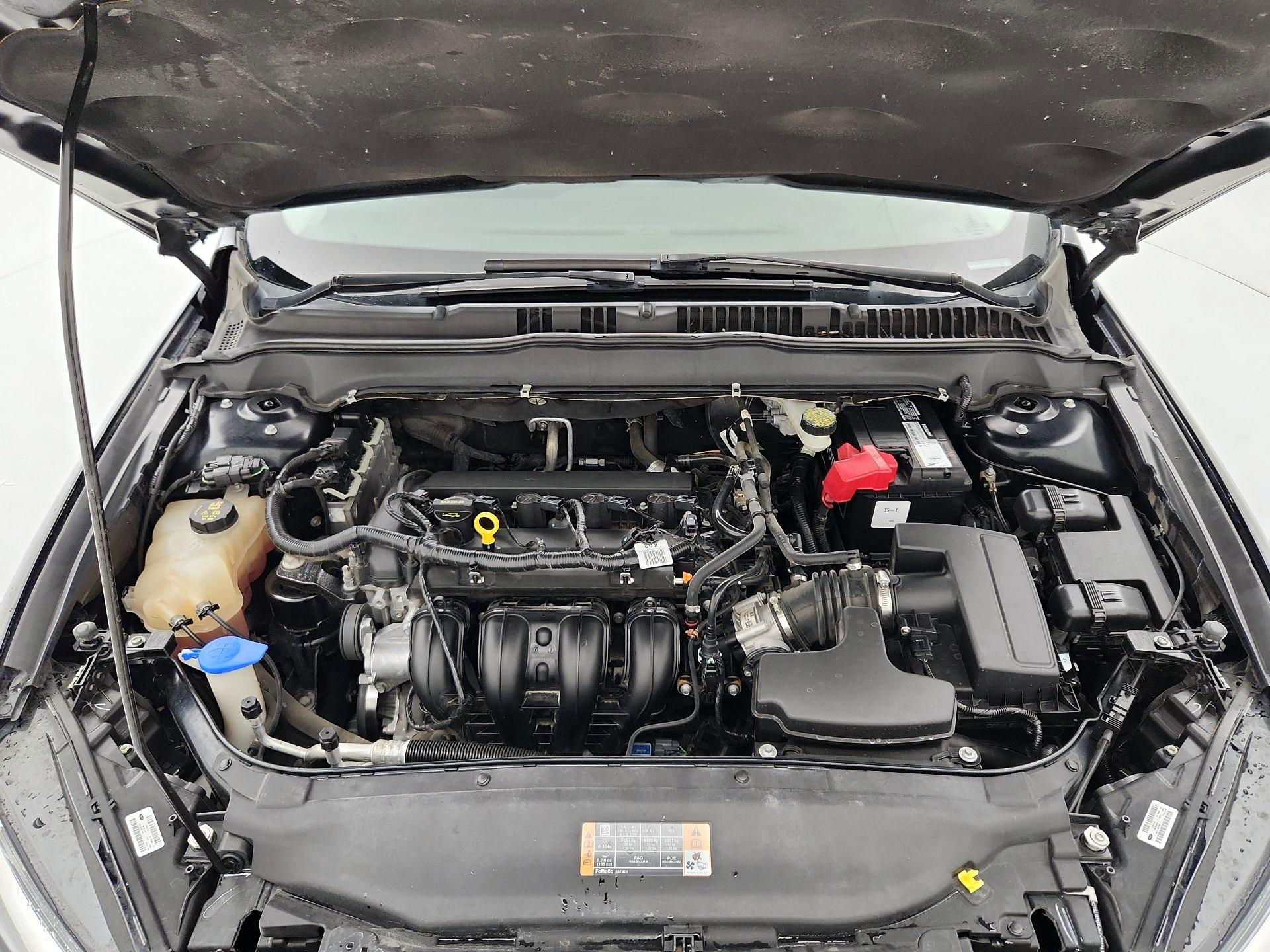 Thumbnail: 2014 Ford Fusion - 20