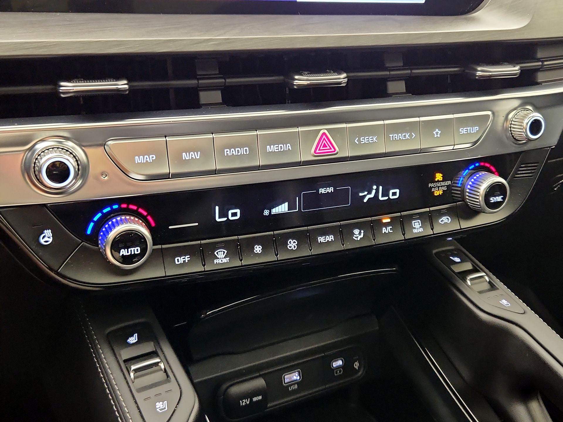 Thumbnail: 2025 Kia Telluride - 17