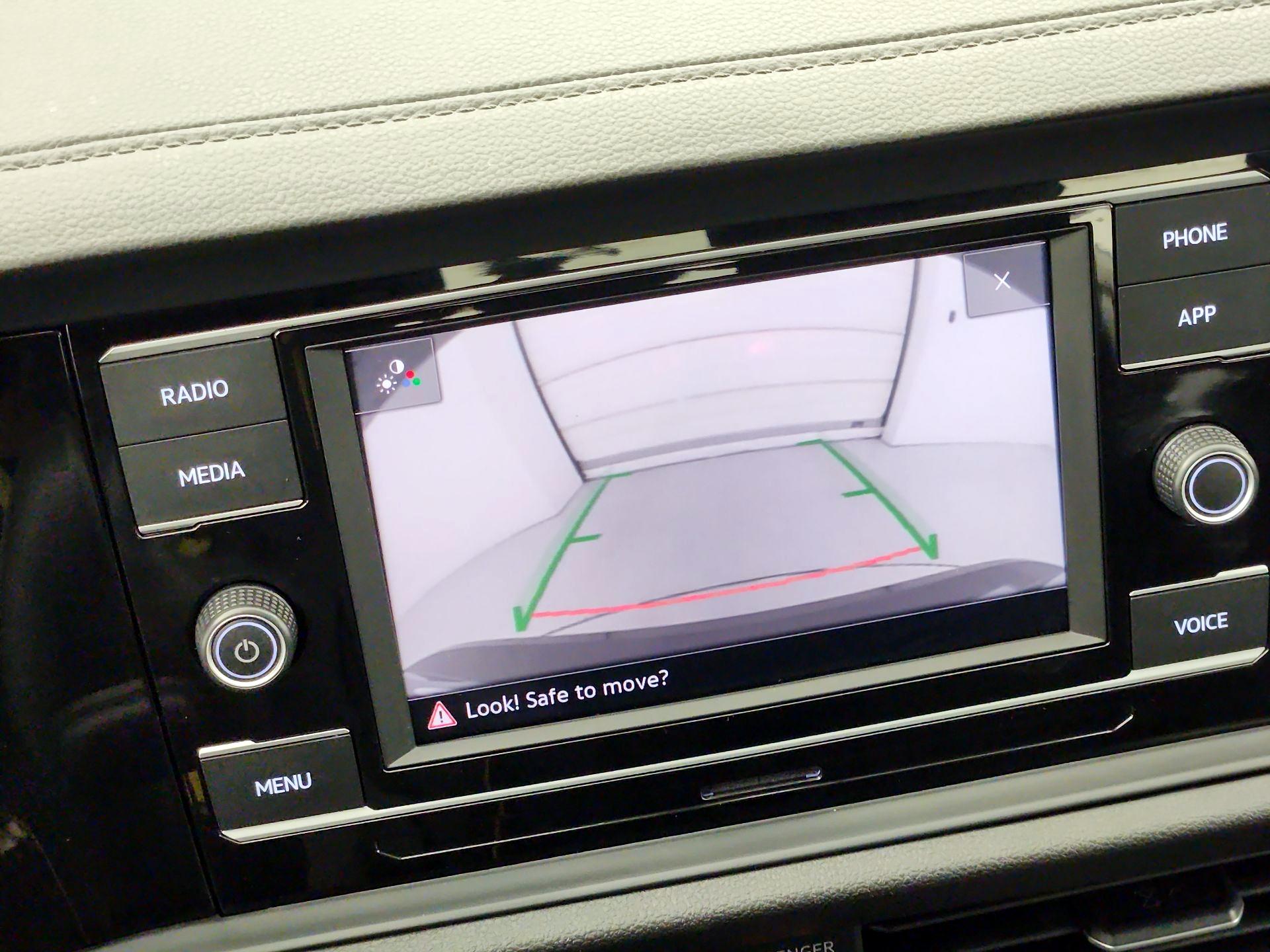 Thumbnail: 2021 Volkswagen Jetta - 14