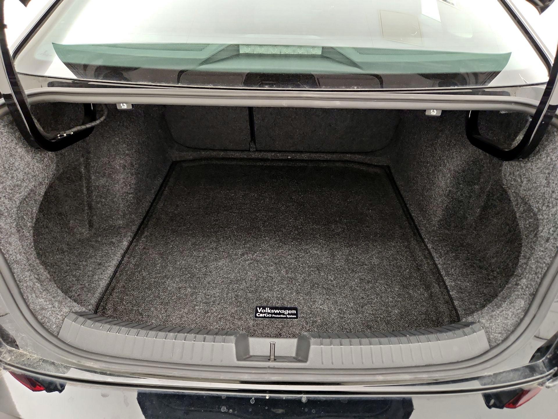 Thumbnail: 2021 Volkswagen Jetta - 20