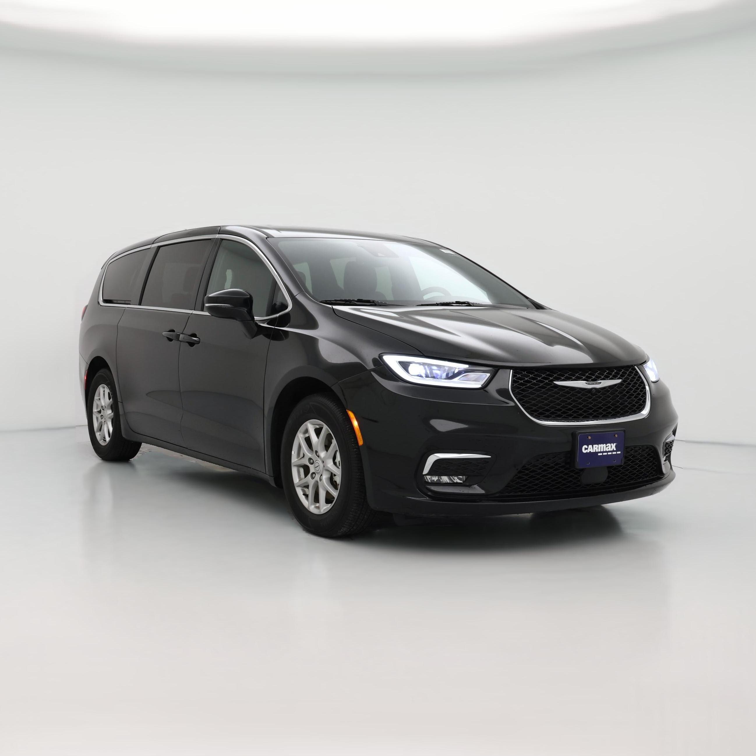 Thumbnail: 2025 Chrysler Pacifica - 1