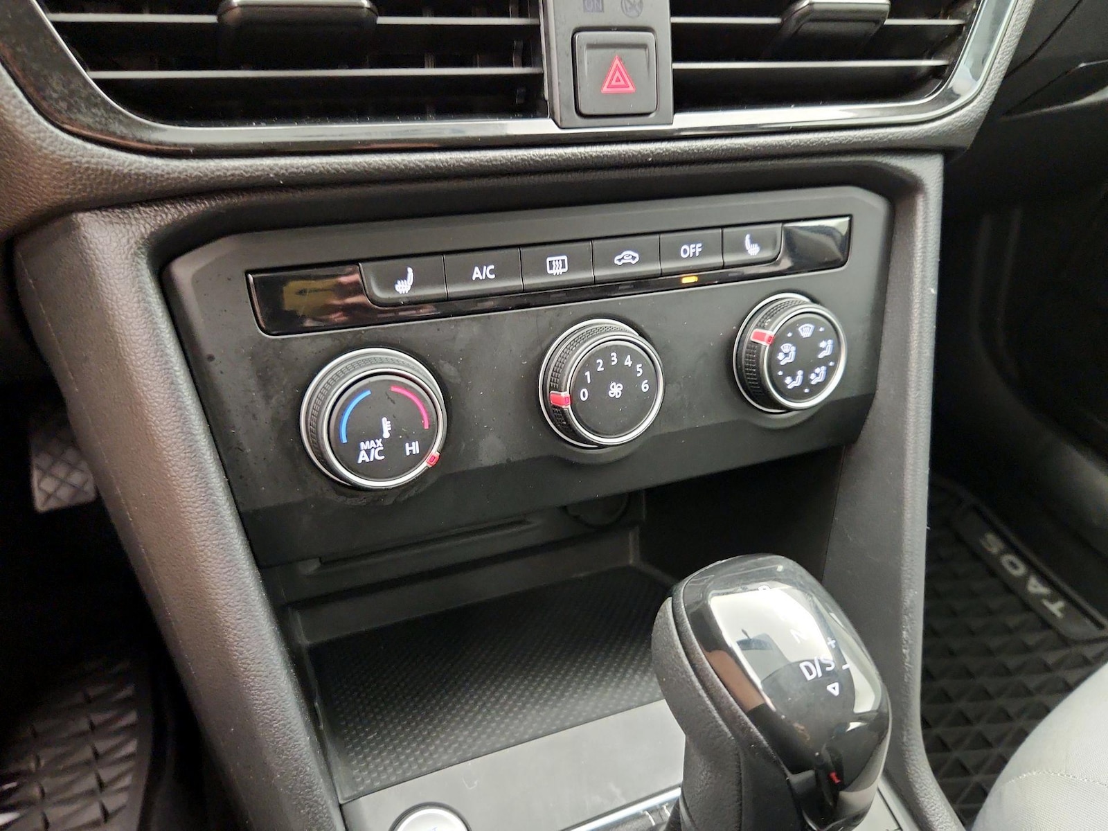 2022 Volkswagen Taos S - Photo 17