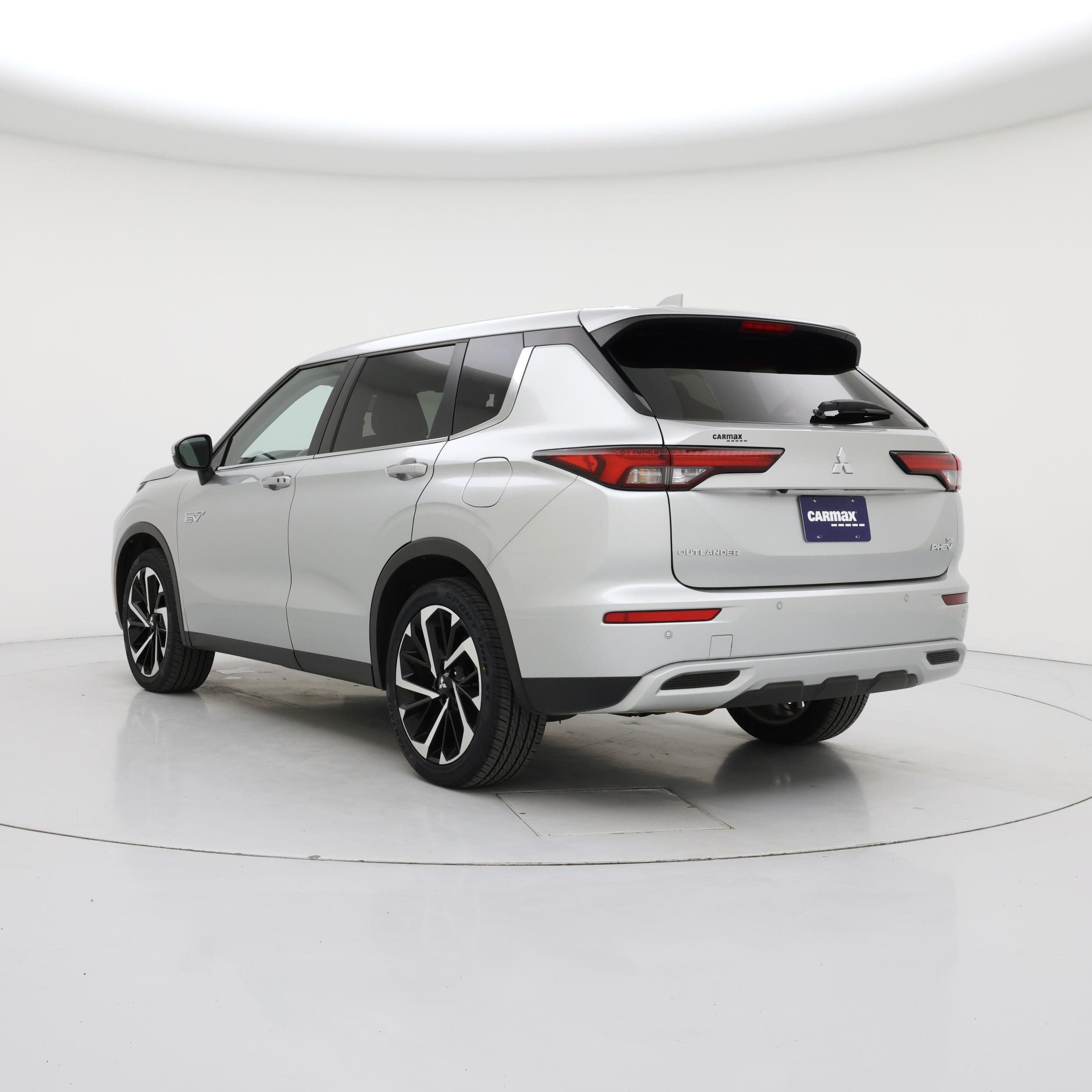 Thumbnail: 2024 Mitsubishi Outlander - 2