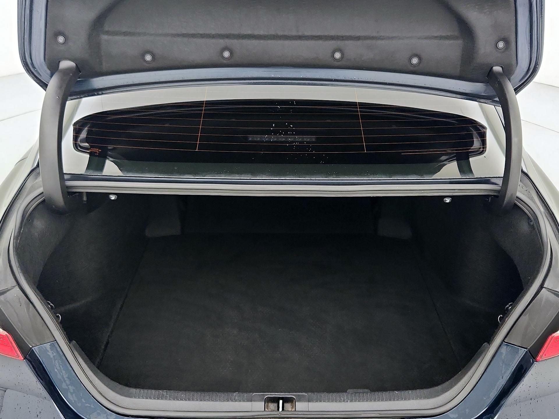 Thumbnail: 2018 Toyota Camry - 20