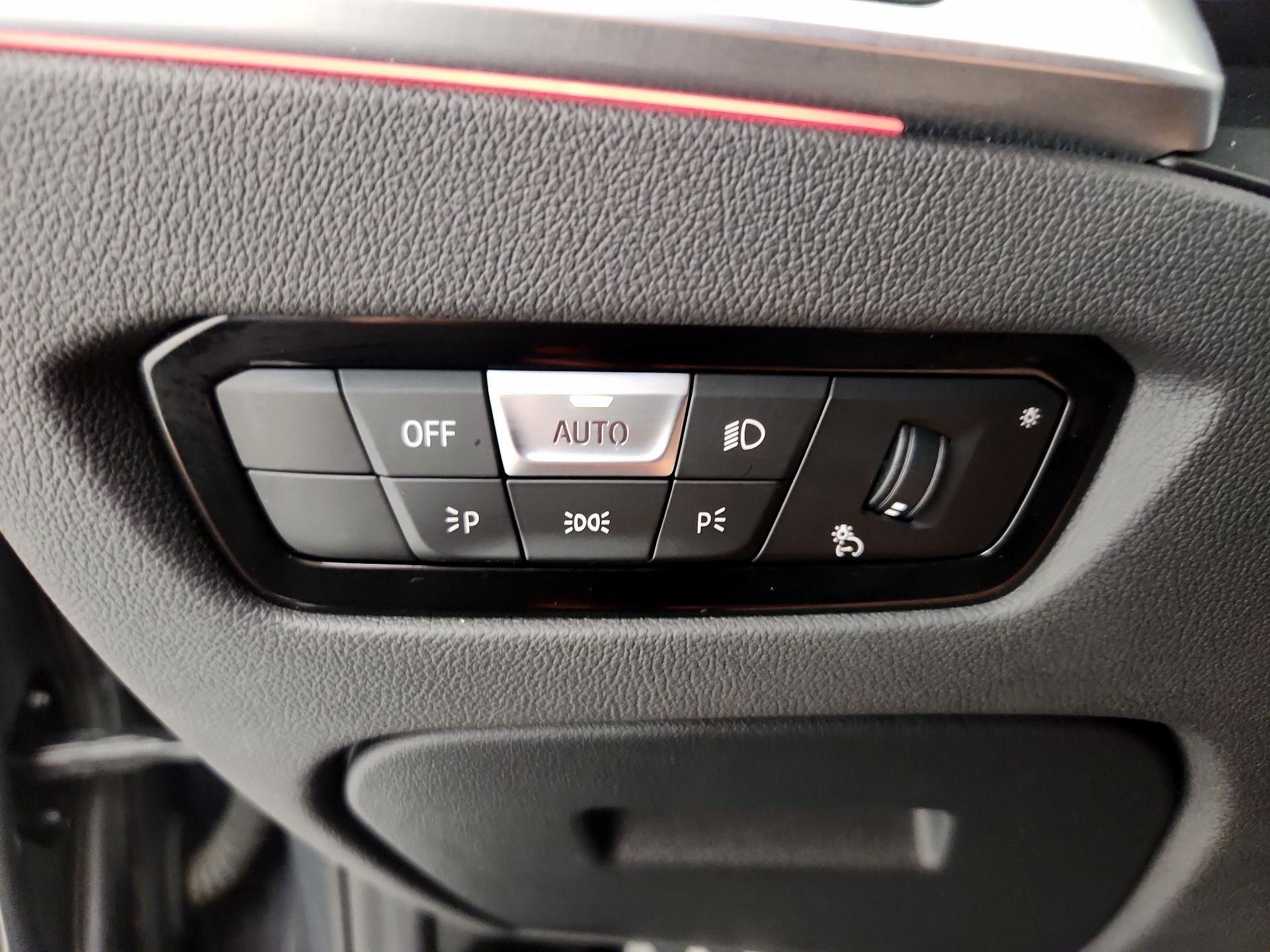 Thumbnail: 2023 BMW M4 - 13