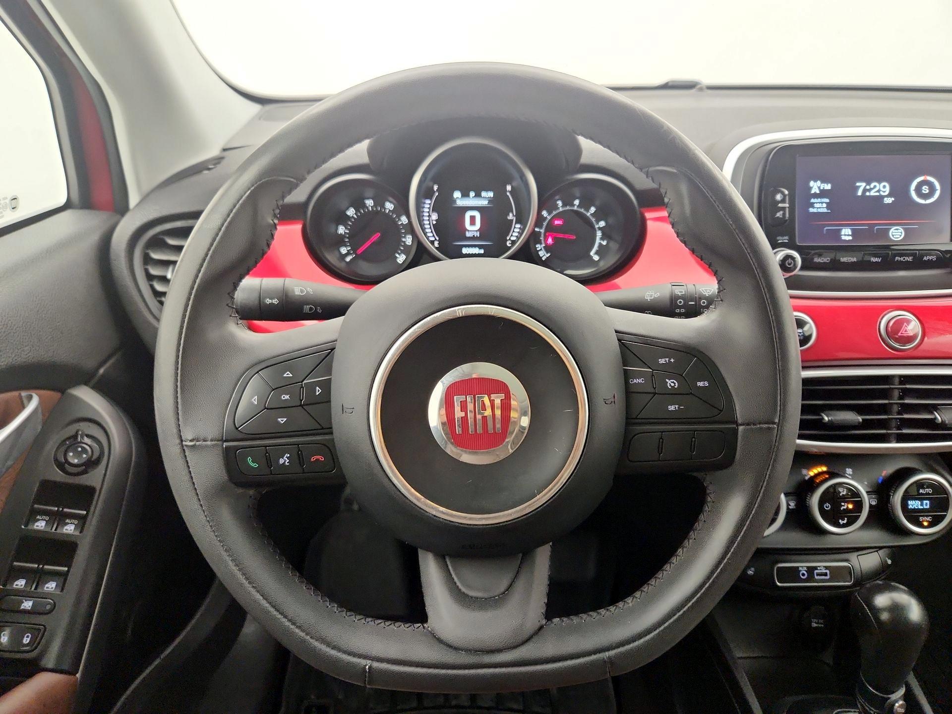 Thumbnail: 2016 Fiat 500X - 10