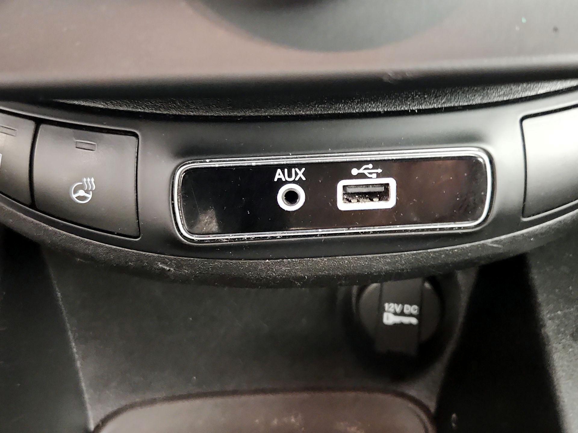 Thumbnail: 2016 Fiat 500X - 19