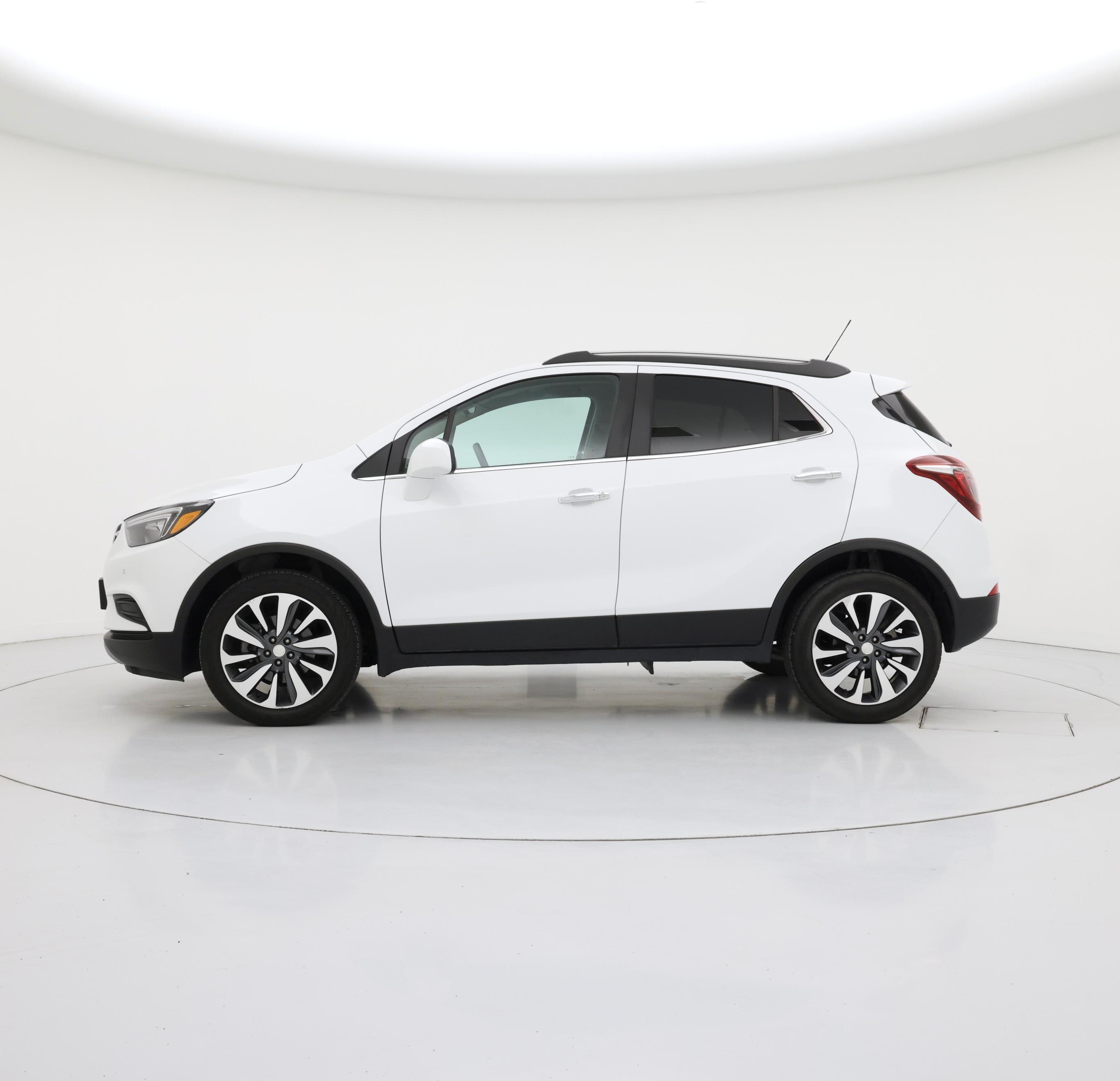 Thumbnail: 2021 Buick Encore - 3