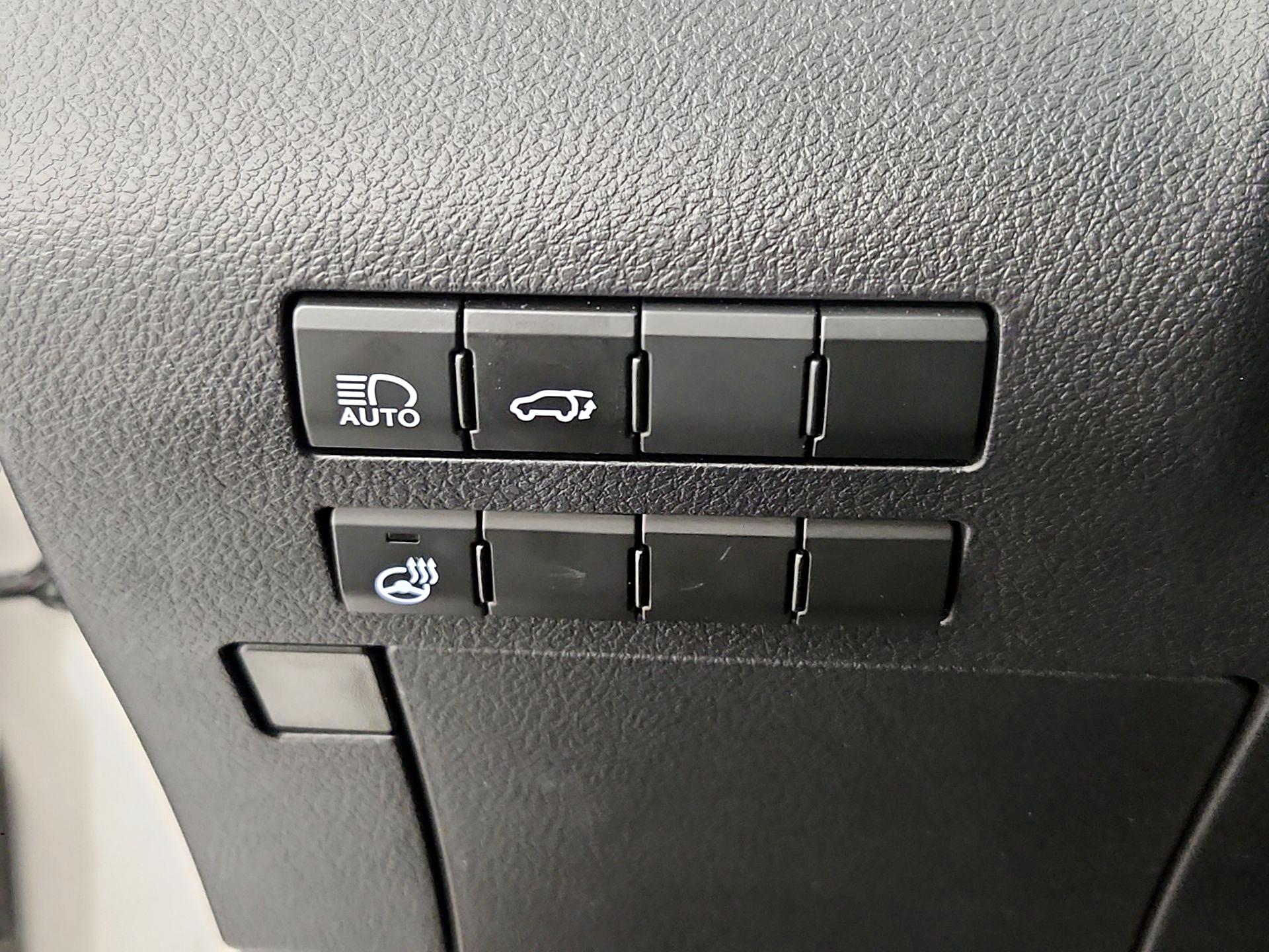 Thumbnail: 2017 Lexus RX - 13