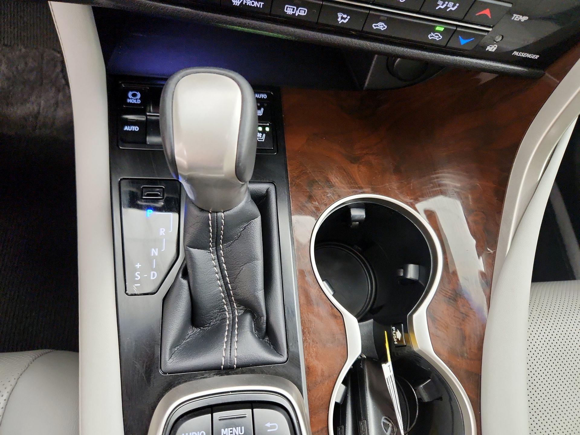 Thumbnail: 2017 Lexus RX - 17