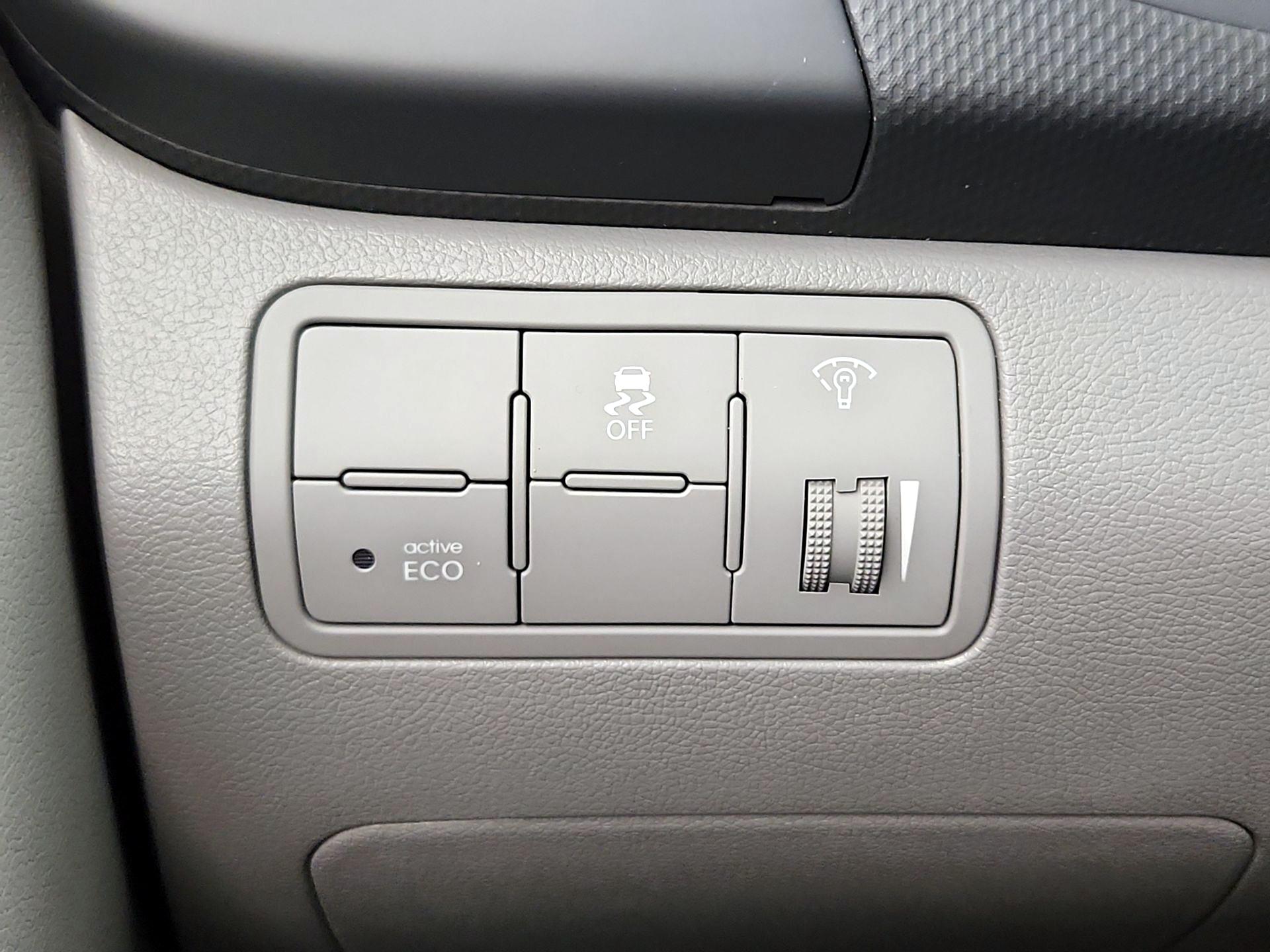 Thumbnail: 2014 Hyundai Accent - 13