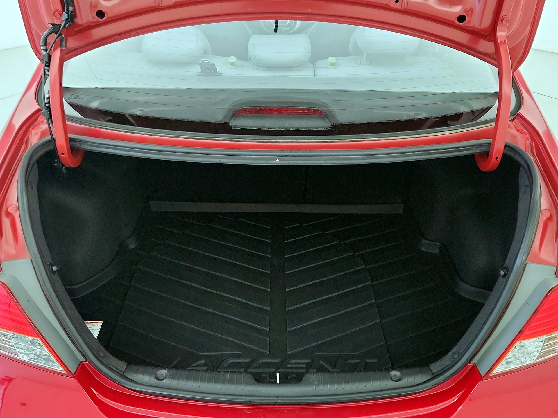 Thumbnail: 2014 Hyundai Accent - 19