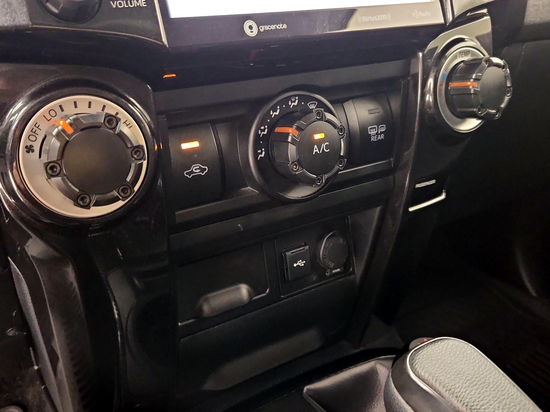 Thumbnail: 2021 Toyota 4Runner - 17