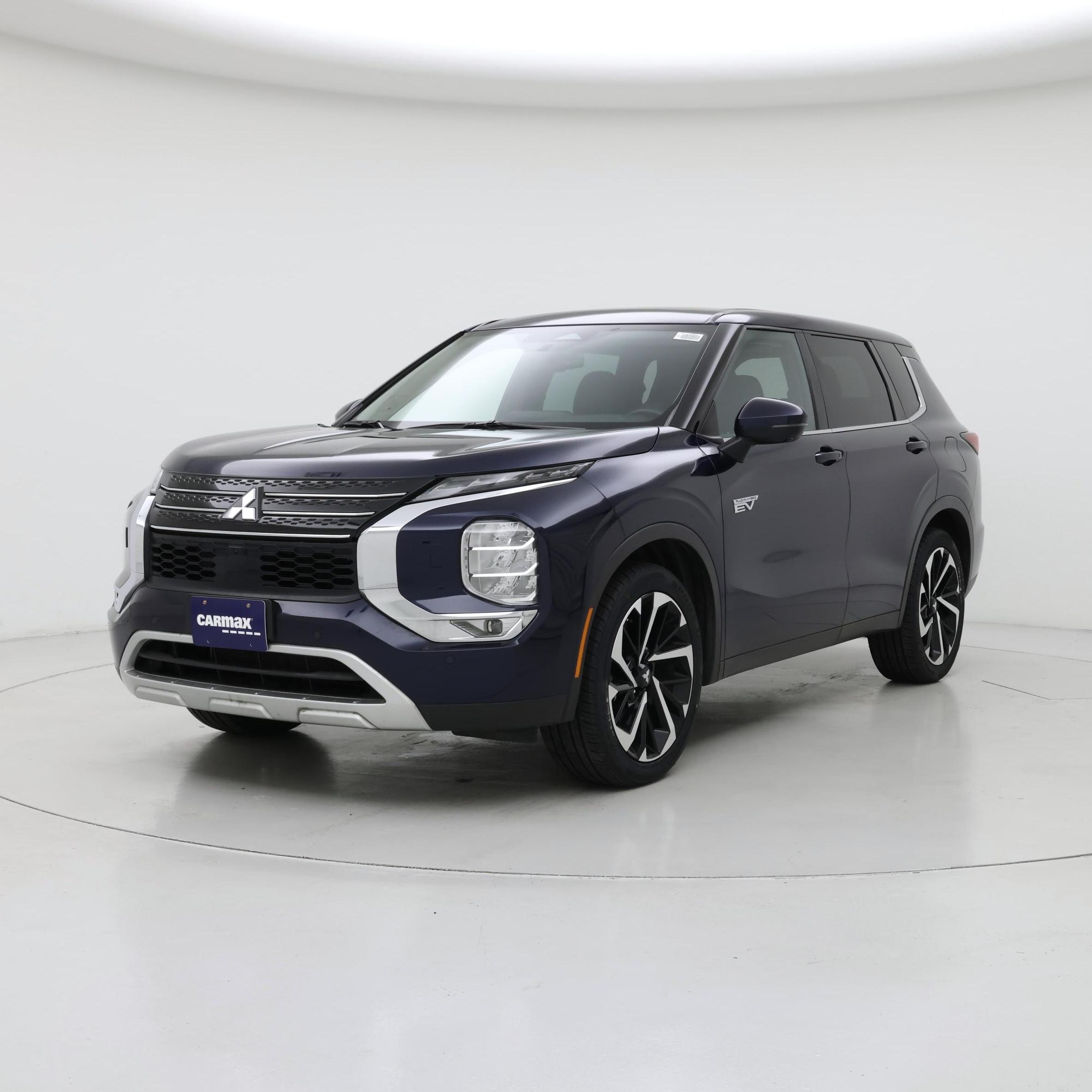 Thumbnail: 2023 Mitsubishi Outlander - 4